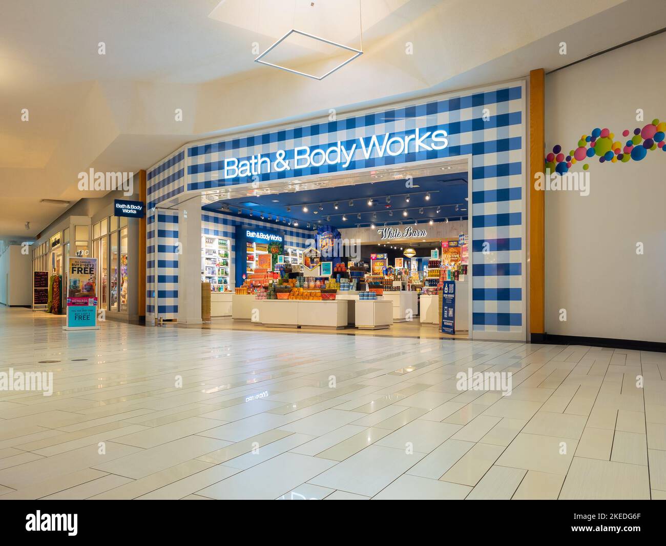 New Hartford, New York Oct 15, 2022 Wide Landscape View of Bath