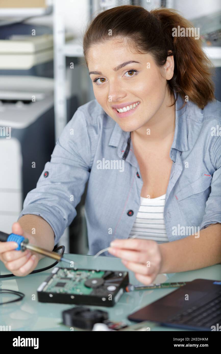 Hard disk drive screen hires stock photography and images Alamy