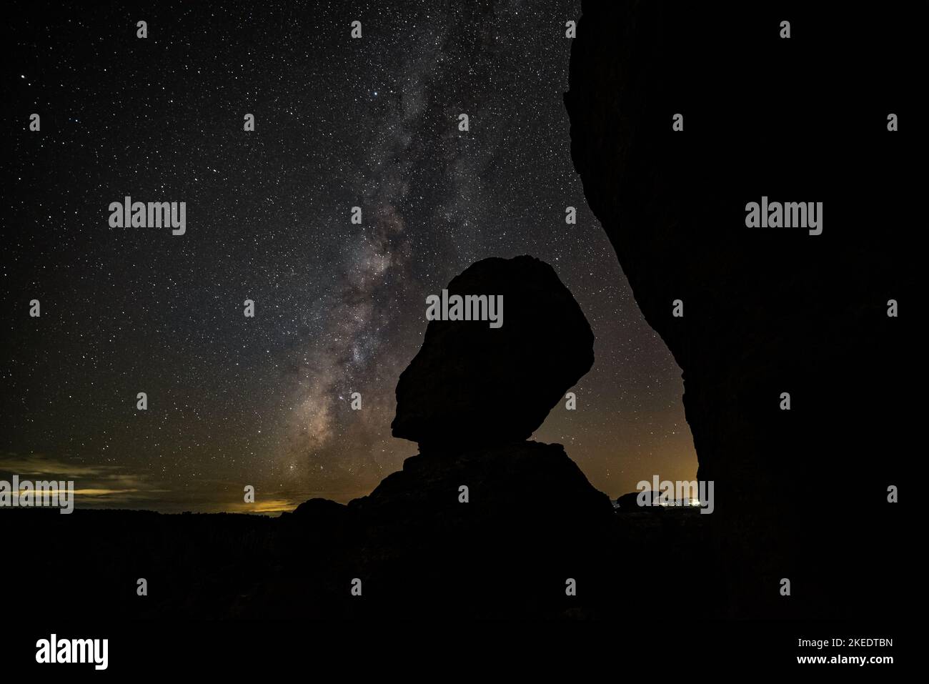 The milky way and balanced rock formations Stock Photo - Alamy
