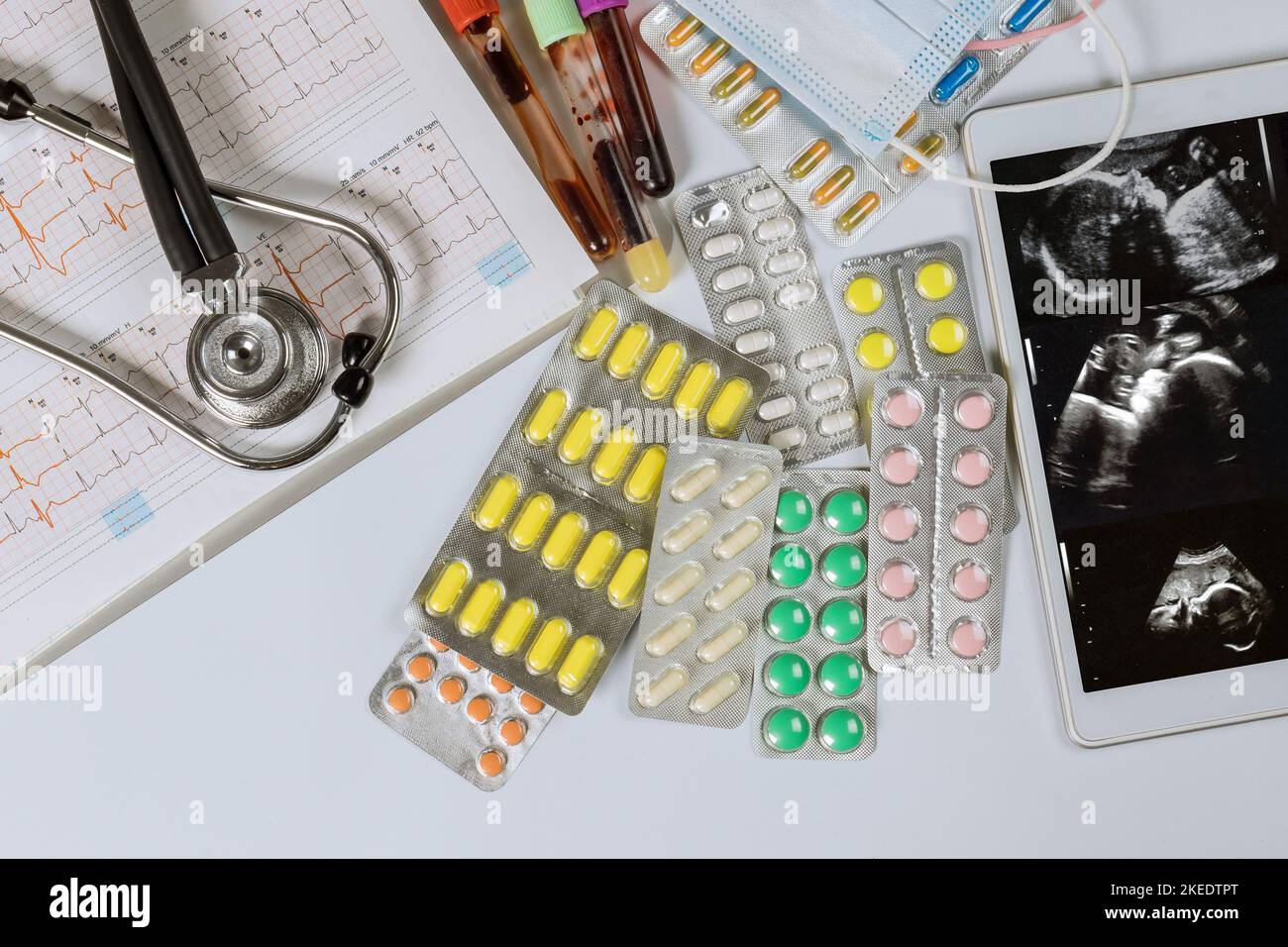 Doctor checks ultrasound of pregnancy to prescribe treatment preserve