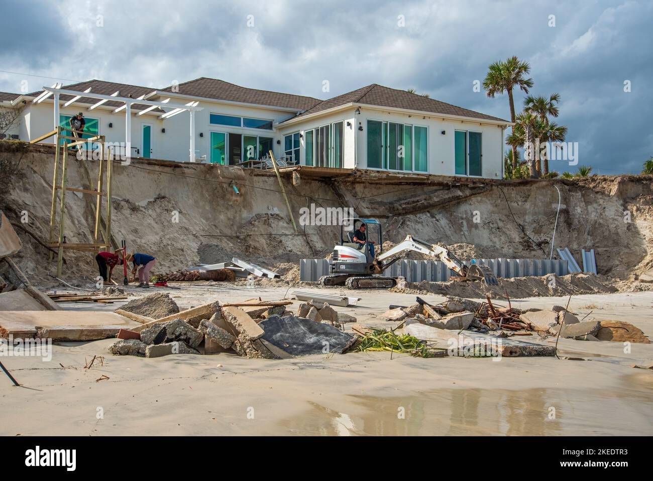 WilburByTheSea, Florida November 11, 2022 Destruction from beach