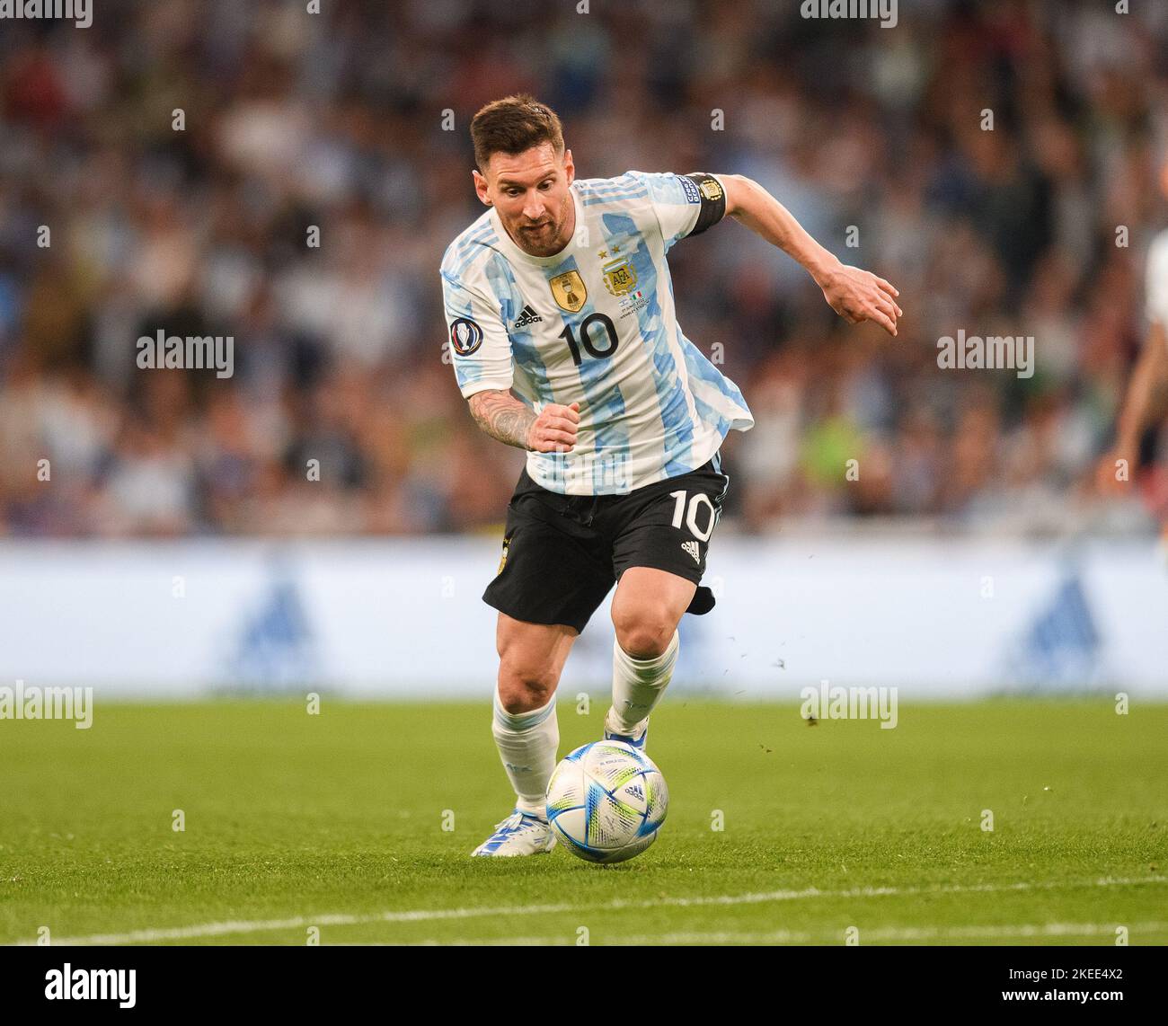 Lionel messi number 10 argentina hi-res stock photography and images - Alamy