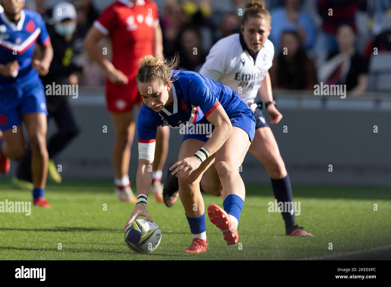 France's Marine Menager scores a try during the Women's Rugby World Cup third place play-off match at Eden Park in Auckland, New Zealand. Picture date: Saturday November 12, 2022. Stock Photo