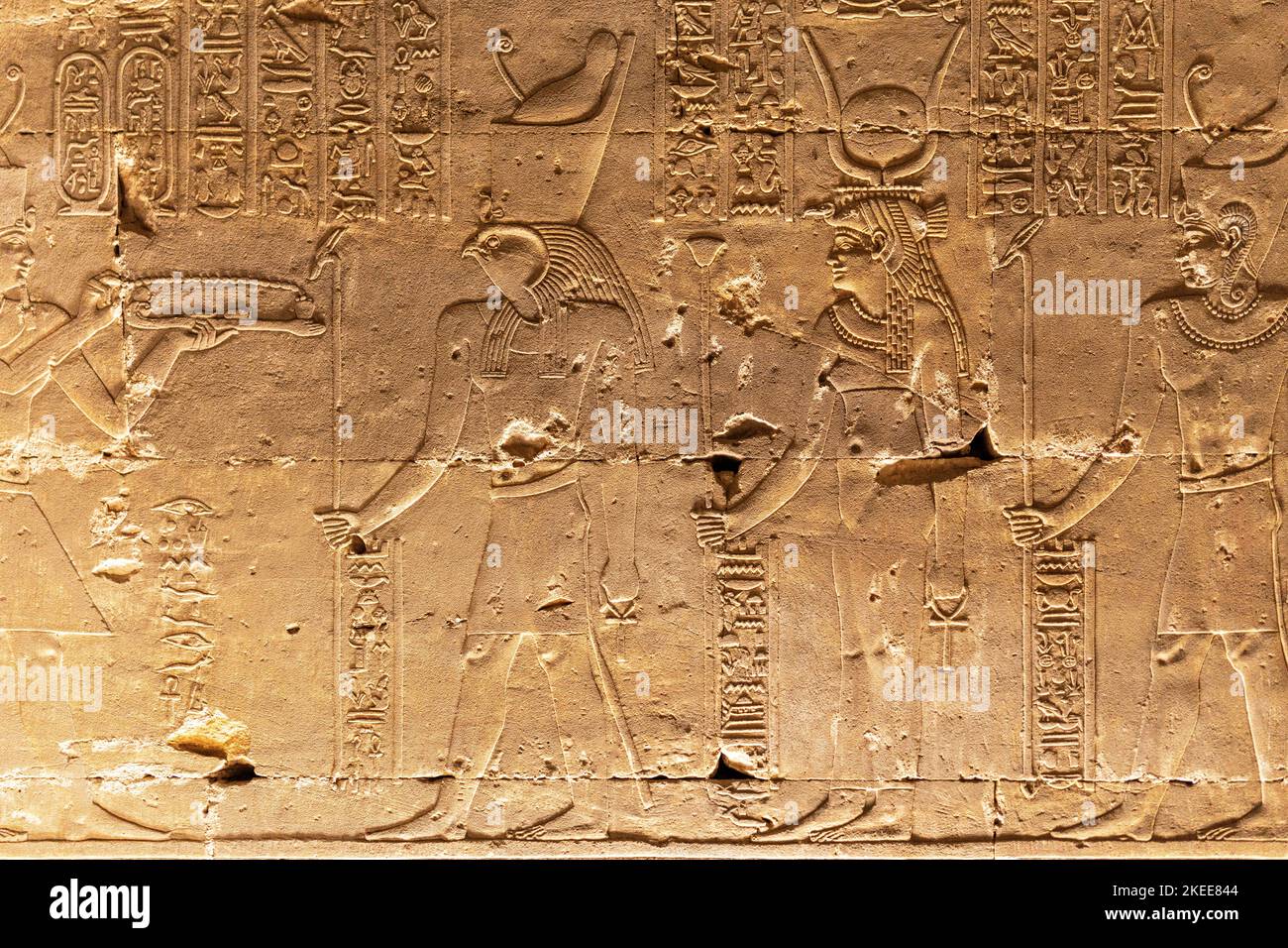 Hieroglyphs on a wall of the temple of Edfu Stock Photo - Alamy