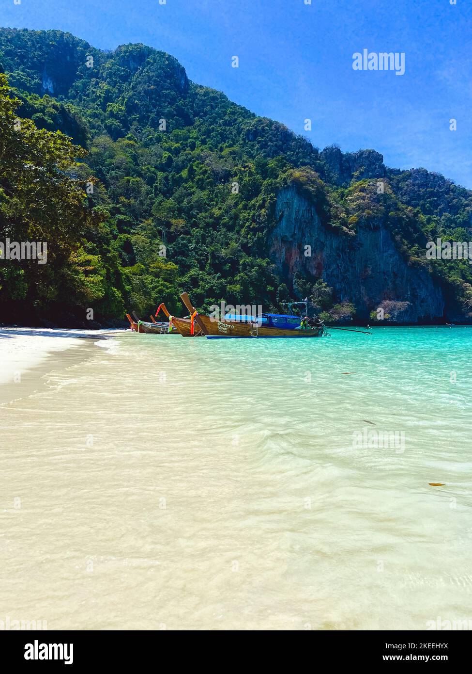 Long Tail boat in Monkey Beach in koh Phi Phi Don island, in Krabi, Thailand Stock Photo Alamy