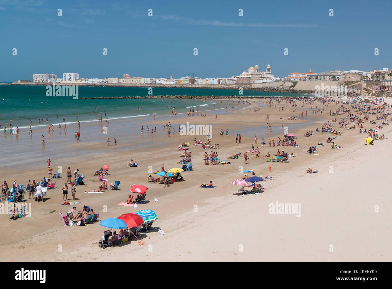 Crowded maria hi-res stock photography and images - Alamy Crowded maria hi-res stock photography and images - Alamy