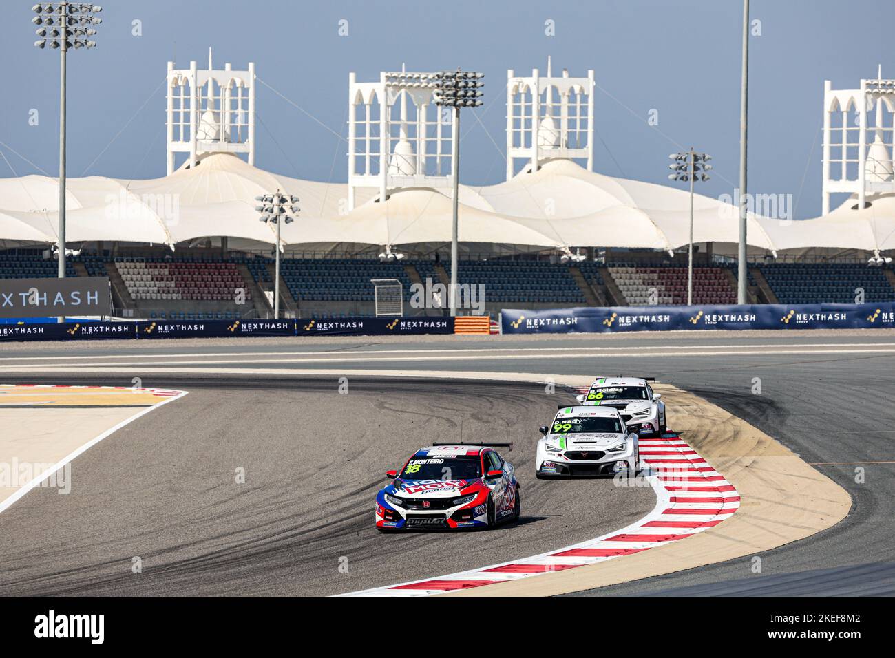 18 MONTEIRO Tiago (PRT), LIQUI MOLY Team Engstler, Honda Civic Type R TCR, action during the WTCR - Race of Bahrain 2022, 8th round of the 2022 FIA World Touring Car Cup, on the Bahrain International Circuit from November 10 to 12 in Sakhir, Bahrain - Photo Alexandre Guillaumot / DPPI Stock Photo