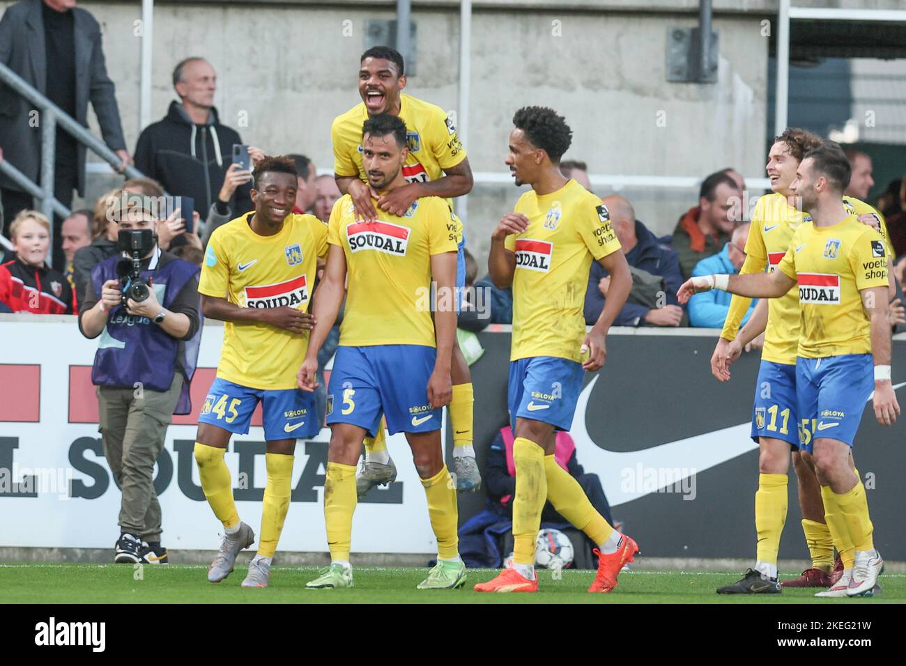 Westerlo's Nacer Chadli celebrates after scoring during a soccer match between KVC Westerlo and KV Oostende, Saturday 12 November 2022 in Westerlo, on day 17 of the 2022-2023 'Jupiler Pro League' first division of the Belgian championship. BELGA PHOTO BRUNO FAHY Stock Photo