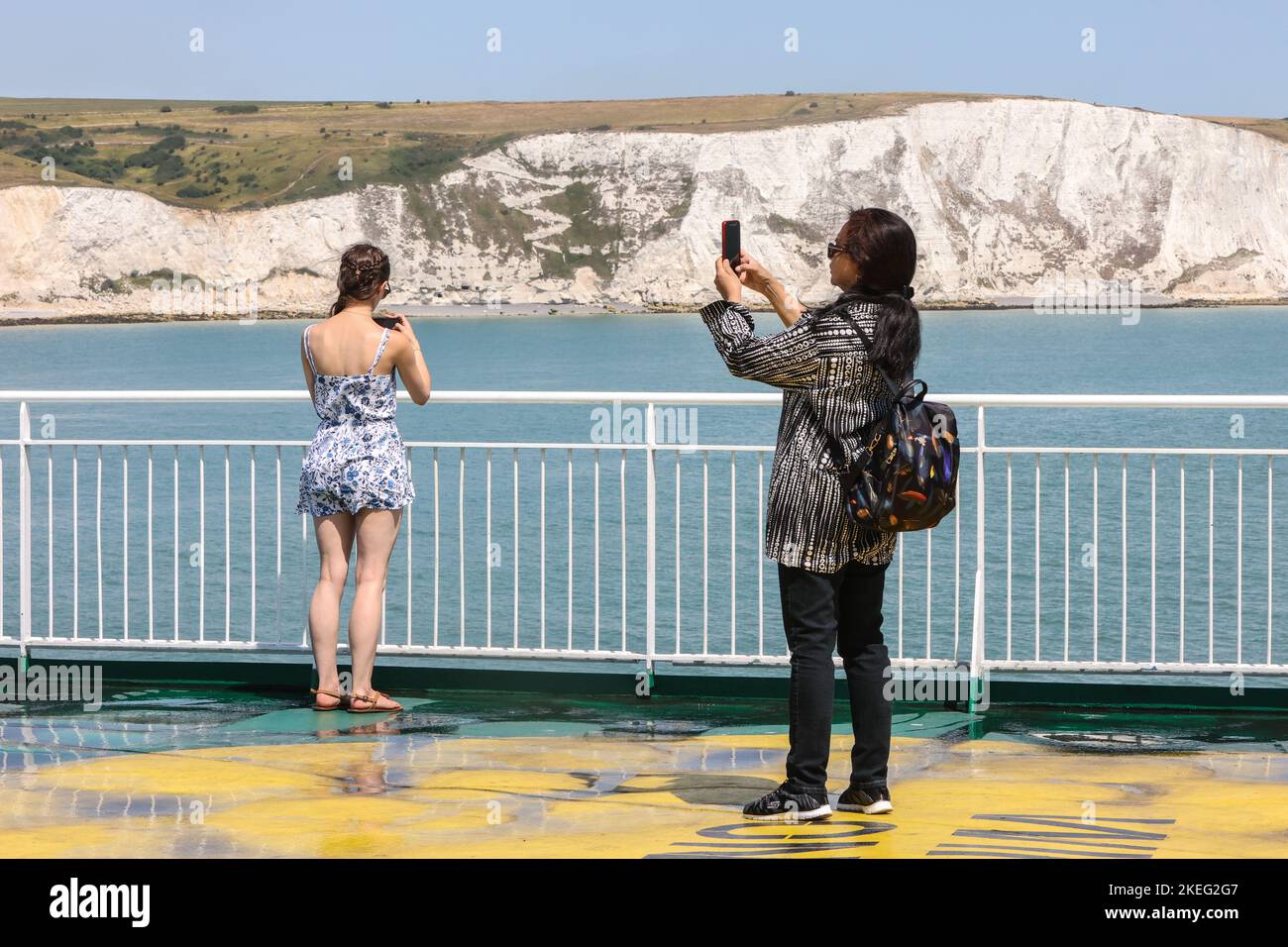 Dover Port,Port of Dover,Dover,Kent,English Channel,White Cliffs,White Cliffs of Dover,coast,coastline,of,England,English,GB,Great Britain,Britain,British,UK,U.K.,United Kingdom,Europe,European,ferry,ferries,crossing,to,Calais, France,French, Stock Photo