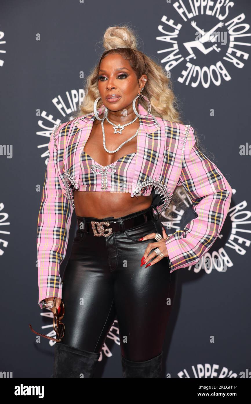 Mary J. Blige attends the Opening of Flipper's Roller Boogie Palace in