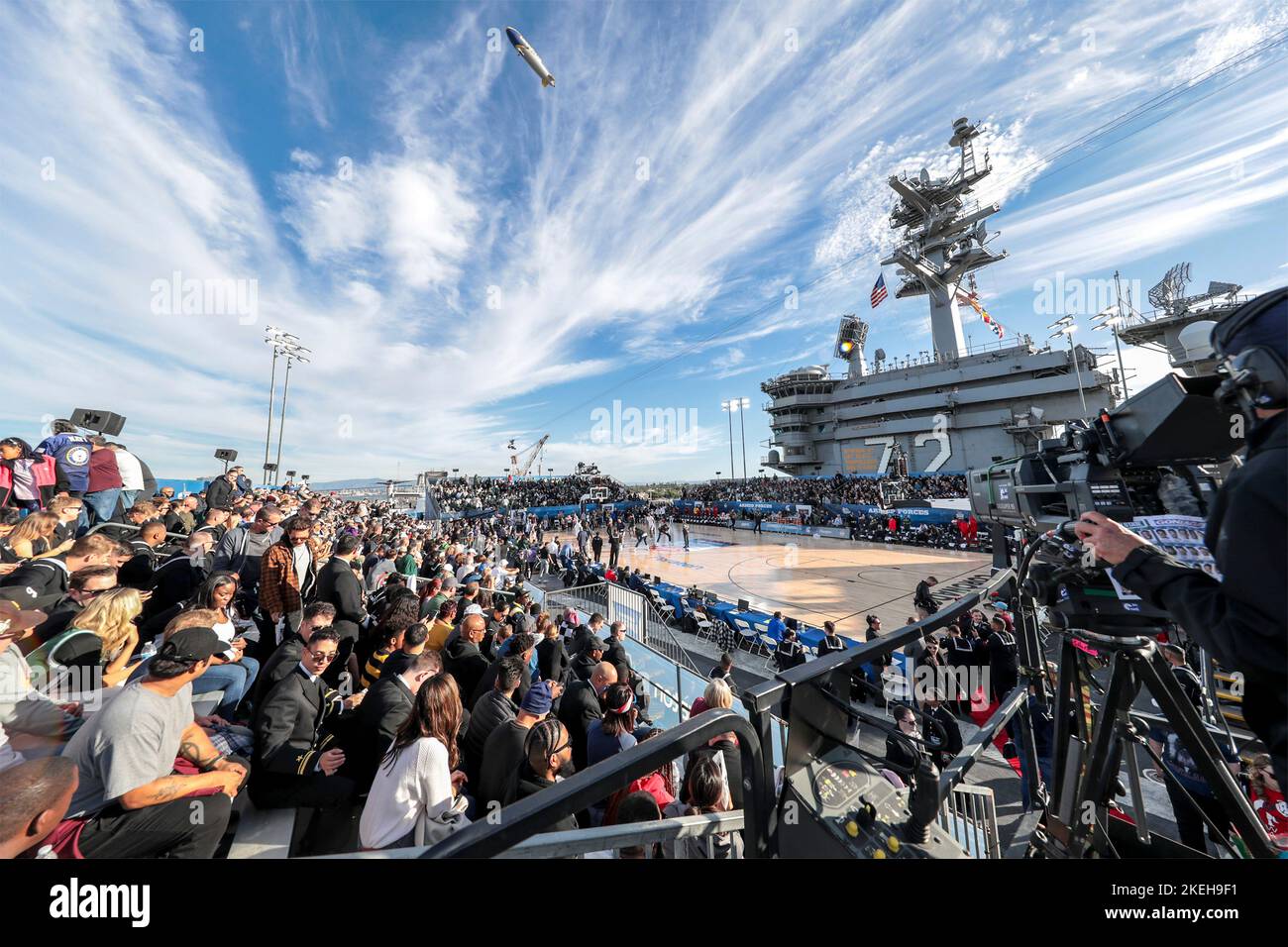 San Deigo, United States of America. 11 November, 2022. Gonzaga Bulldogs and the Michigan State Spartans compete, during the 2022 ESPN Armed Forces Classic Carrier Edition, held on the flight deck of the Nimitz-class aircraft carrier USS Abraham Lincoln at Naval Air Station North Island, November 11, 2022 in San Diego, California. Gonzaga Bulldogs beat the Michigan State Spartans 64-63. Credit: MC3 Thaddeus Berry/US Navy Photo/Alamy Live News Stock Photo