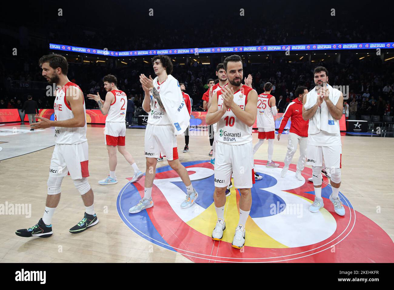 Turkey erkek basketball team hi-res stock photography and images - Alamy