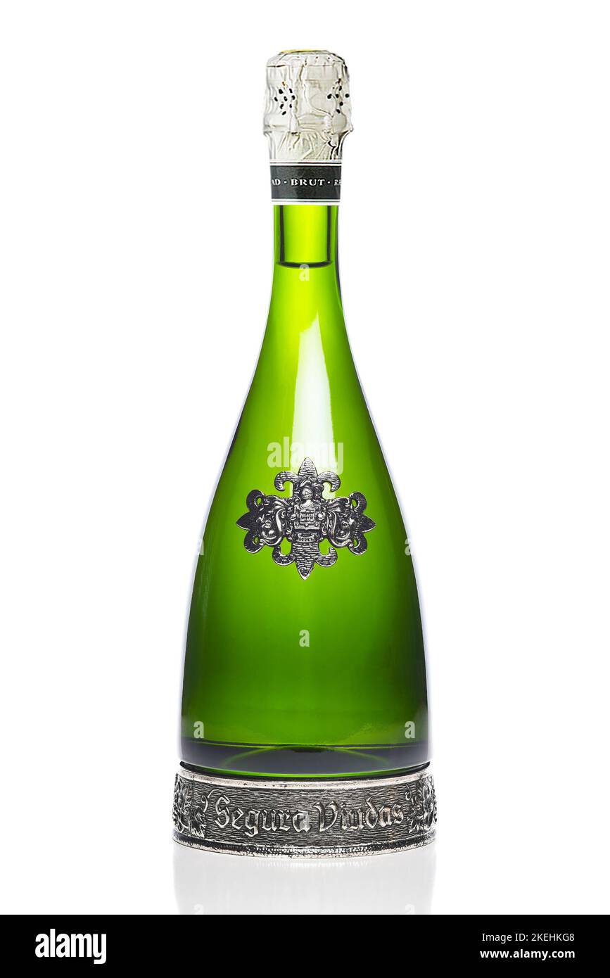 IRIVNE, CALIFORNIA - 12 NOV 2022: A bottle of Segura Viudas Brut Reserva Heredad Cava, Sparkling Wine from Spain. Stock Photo
