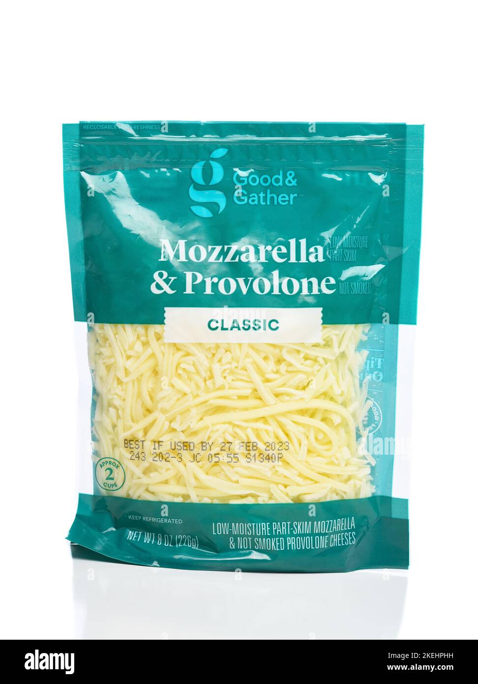 IRIVNE, CALIFORNIA - 12 NOV 2022: A bag of Good and Gather shredded Mozzarella and Provolone Cheese. Stock Photo