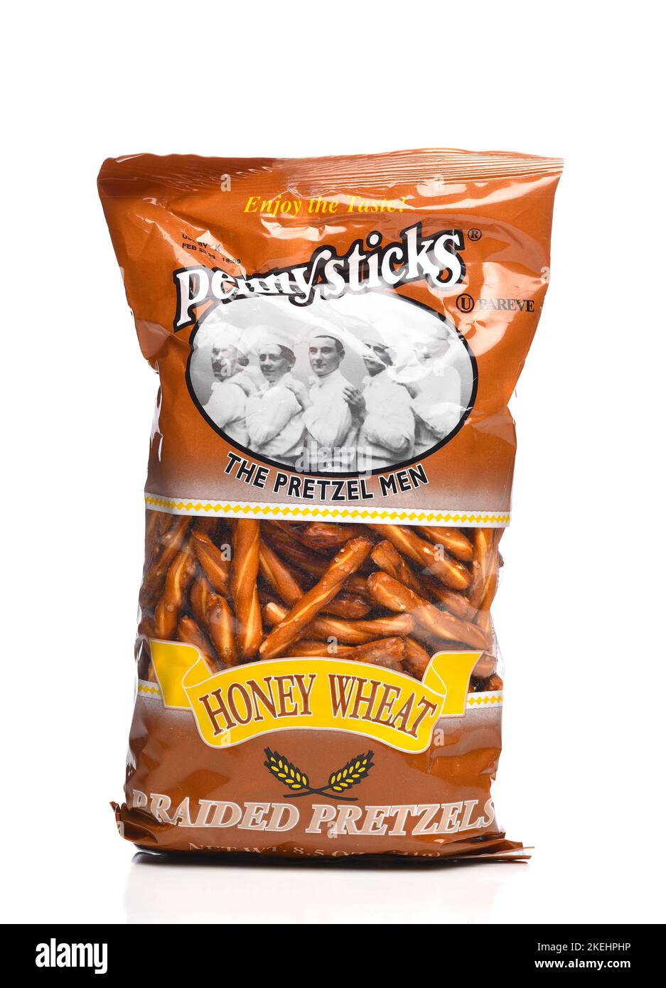 IRIVNE, CALIFORNIA - 12 NOV 2022: A bag of Penny Sticks Honey Wheat Pretzels. Stock Photo