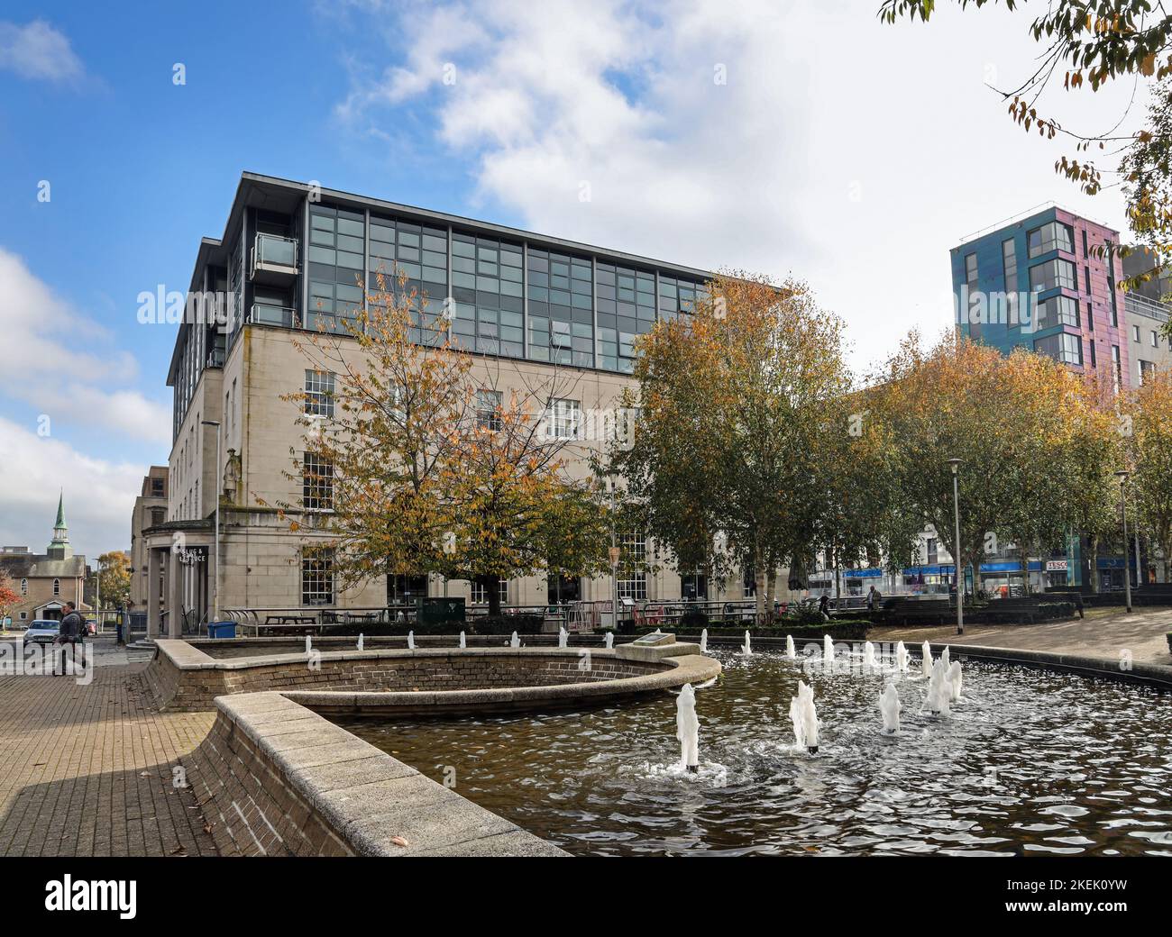 The Slug and Lettuce beside the San Sebastian Fountain on Armada Way in Plymouth Stock Photo