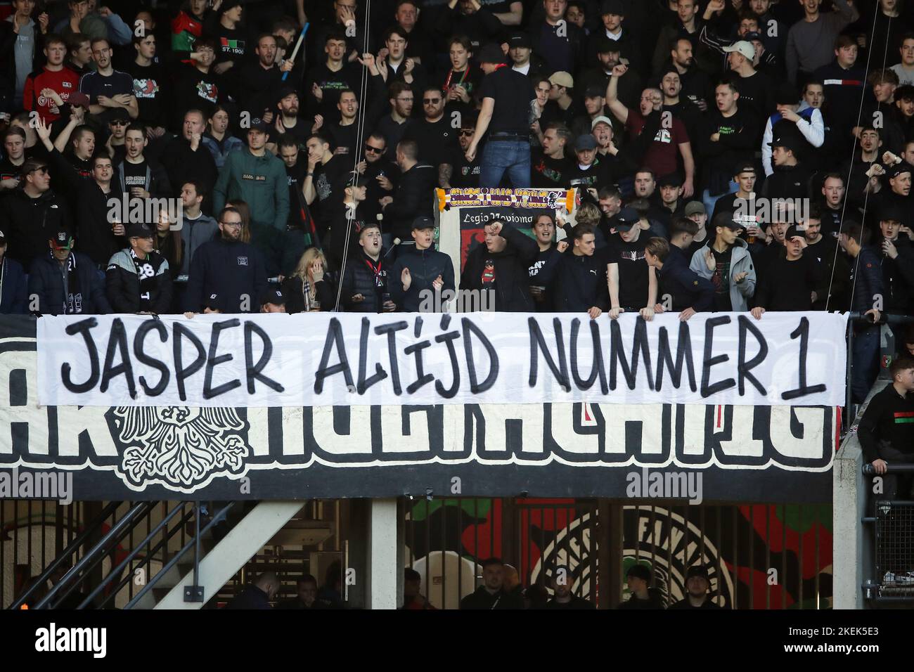 Nec large group of people hires stock photography and images Alamy