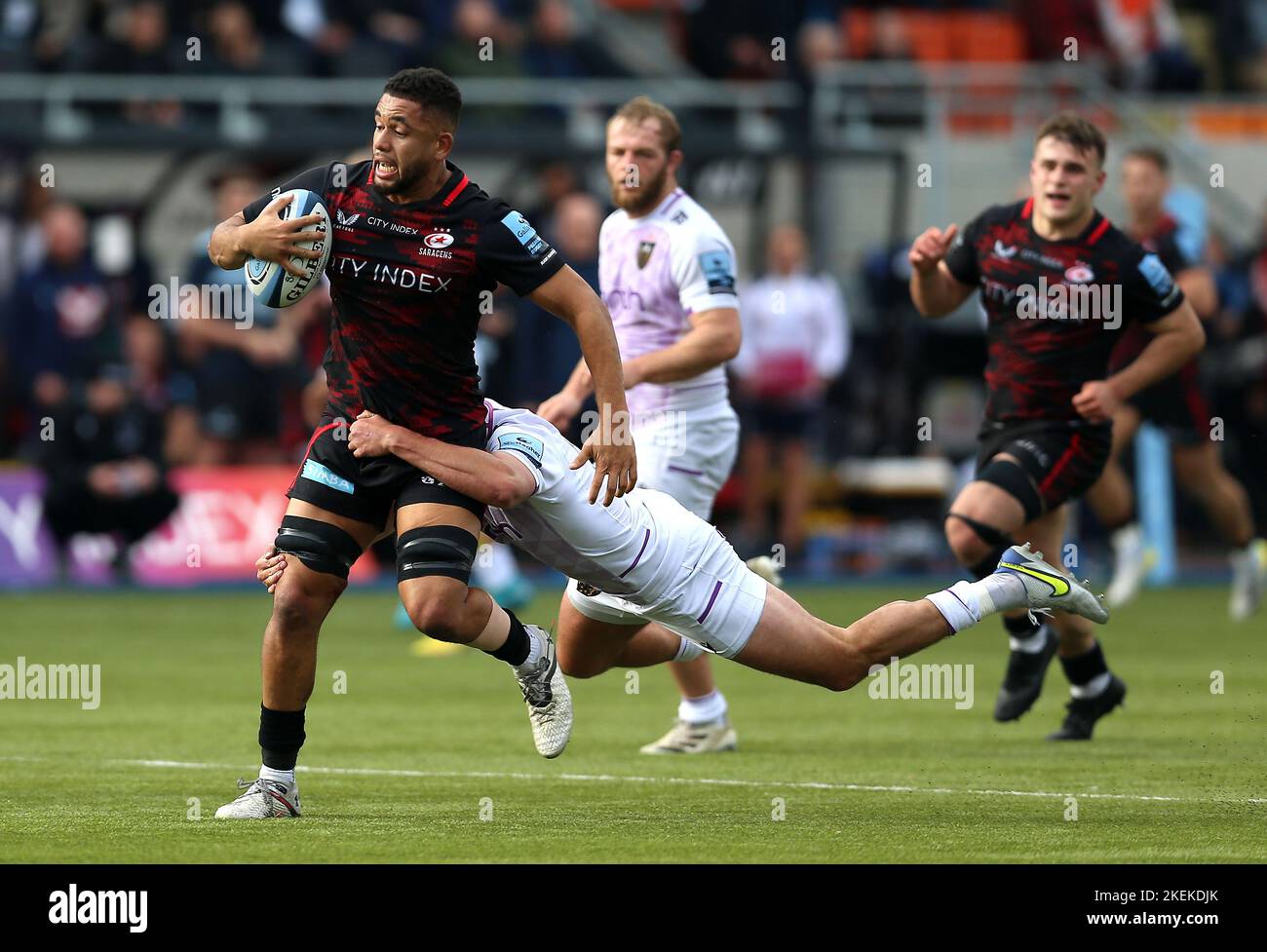 Northampton, UK. 22nd Mar, 2015. LV Cup Final. Saracens versus Exeter  Chiefs. Saracens celebrate with the LV Cup Trophy. © Action Plus  Sports/Alamy Live News Stock Photo - Alamy