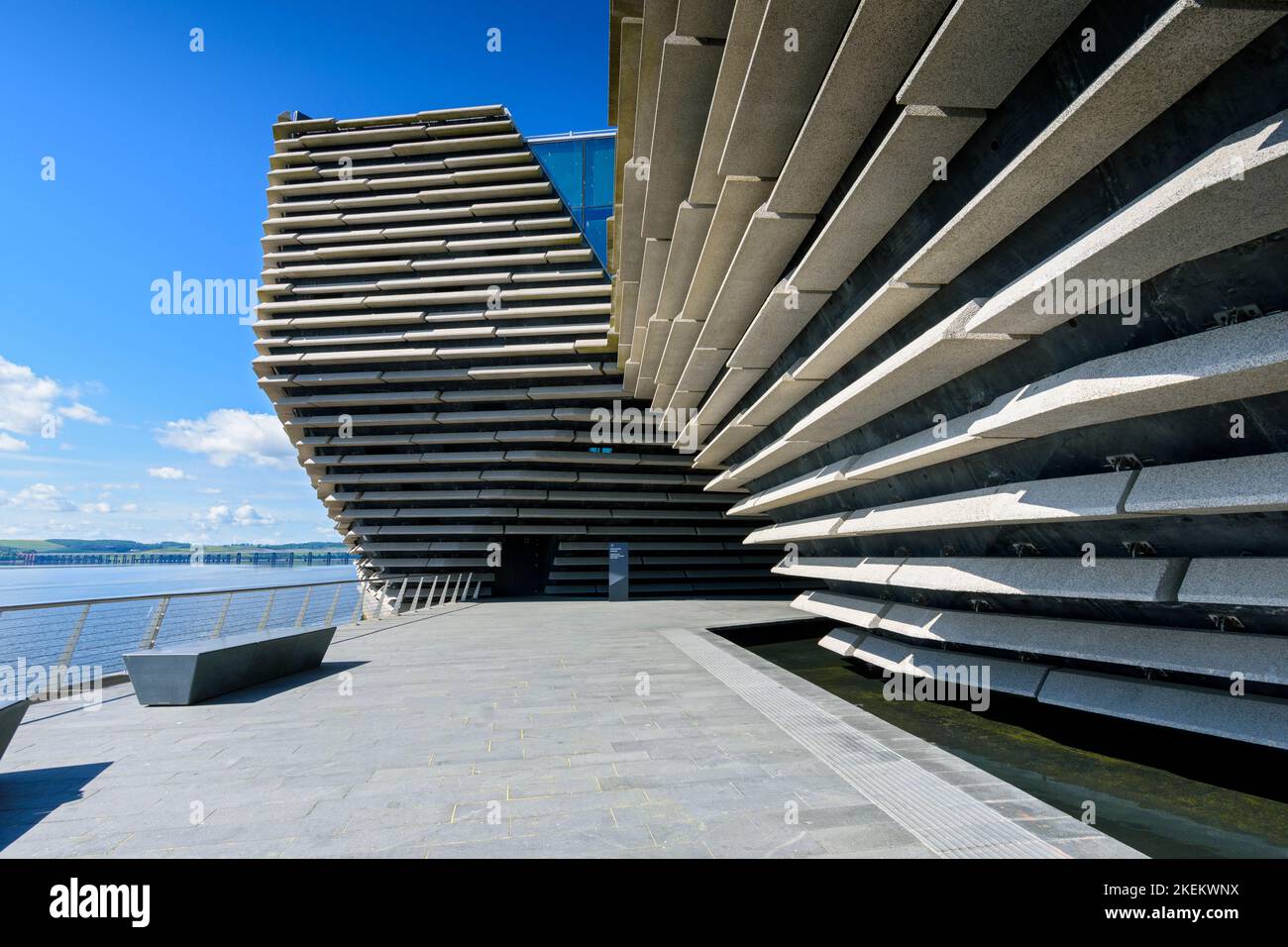 The V&A Design Museum, from the Riverside Esplanade, Dundee, Scotland, UK.  Architect Kengo Kuma.  Opened Sept 2018. Stock Photo