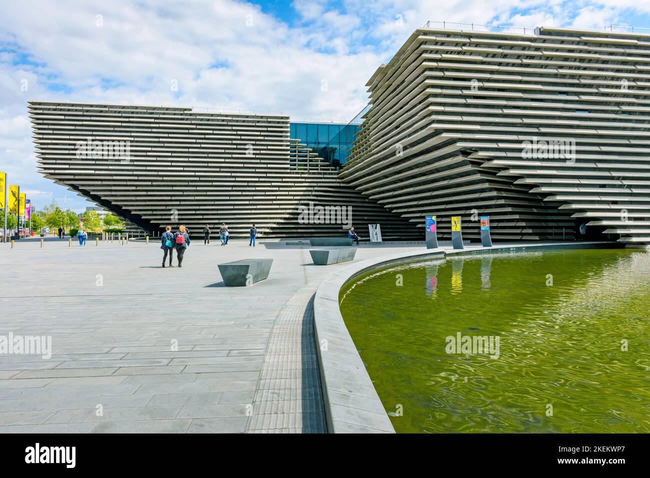 The V&A Design Museum, Riverside Esplanade, Dundee, Scotland, UK.  Architect Kengo Kuma.  Opened Sept 2018. Stock Photo