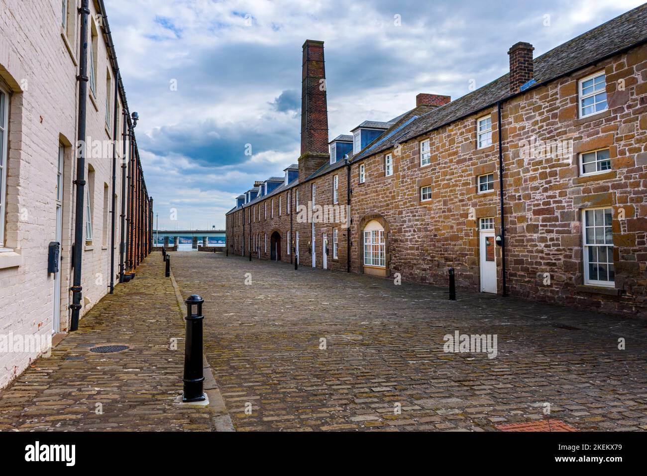 Former harbour workshops dating back to 1837.  Now converted to private homes.  Chandlers Lane, Dundee, Scotland, UK Stock Photo