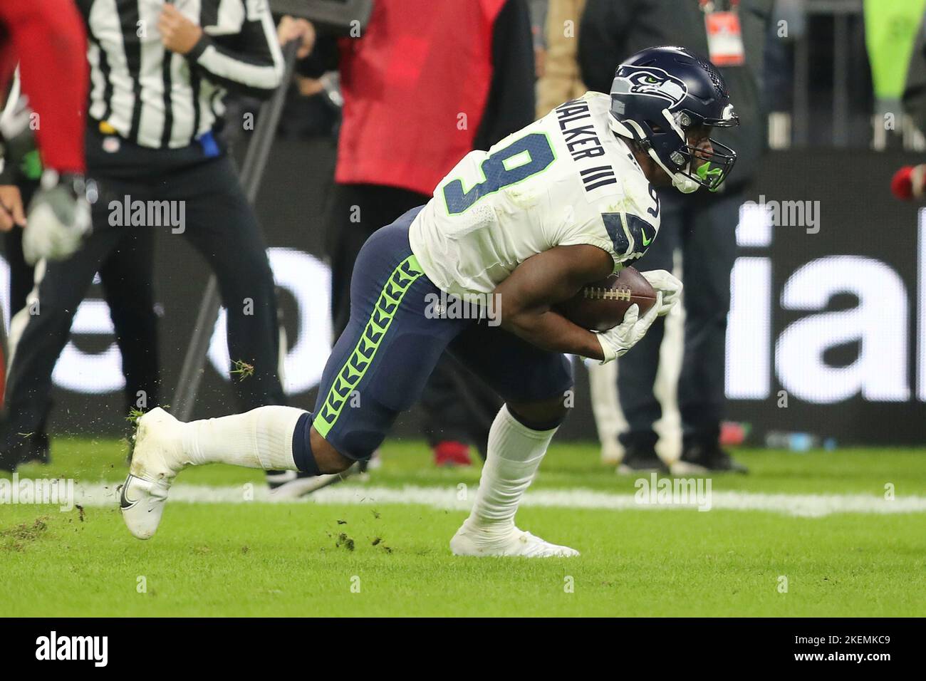 Seahawks stadium hi-res stock photography and images - Alamy