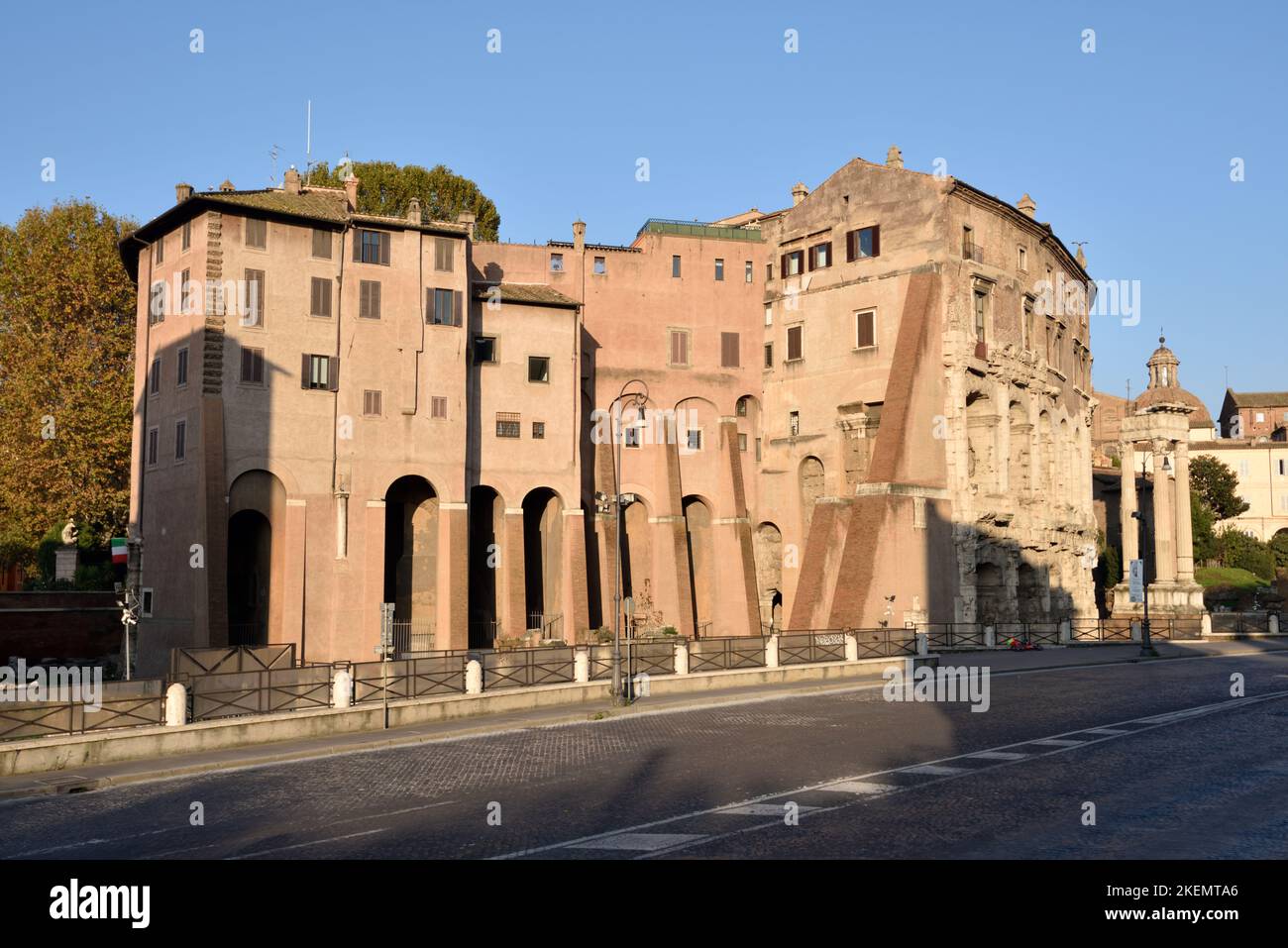 Italy, Rome, Via del Teatro di Marcello, Palazzo Orsini (Teatro di Marcello) Stock Photo