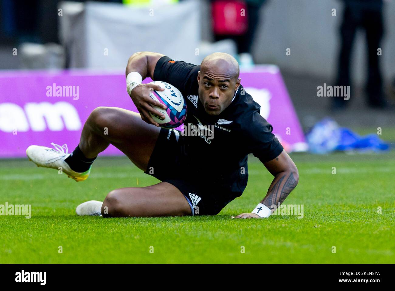 Edinburgh, Scotland, UK. 13th November 2022; Murrayfield Stadium, Edinburgh, Scotland: Autumn Series international rugby Scotland versus New Zealand; Mark Telea of New Zealand Credit: Action Plus Sports Images/Alamy Live News Stock Photo