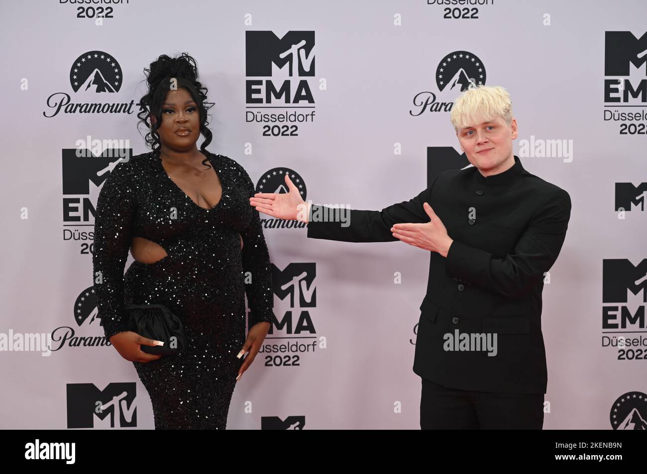 Duesseldorf, Germany. 13th Nov, 2022. Nella Rose (l) and Oobah Butler ...
