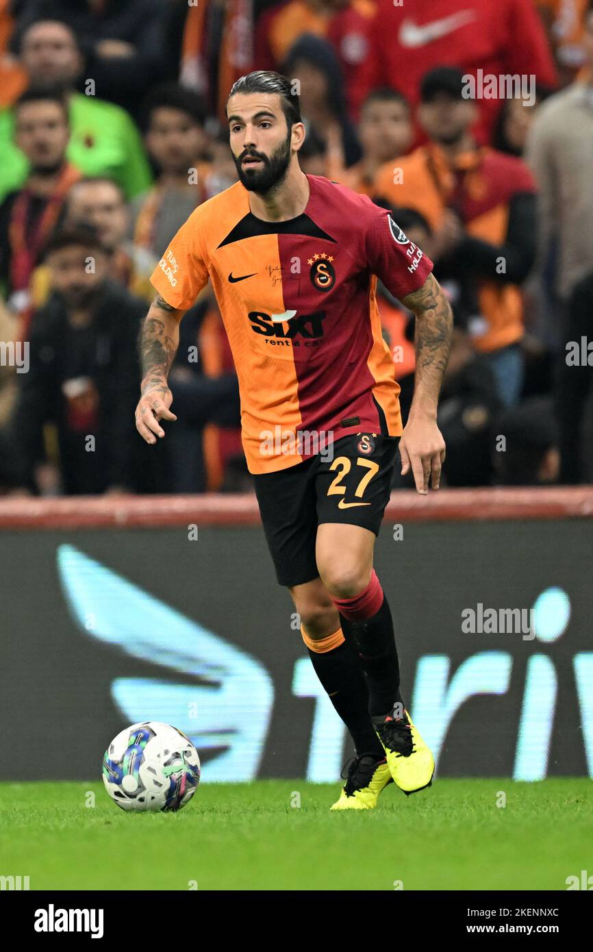 Galatasaray oficializa Sérgio Oliveira | Portal dos Dragões