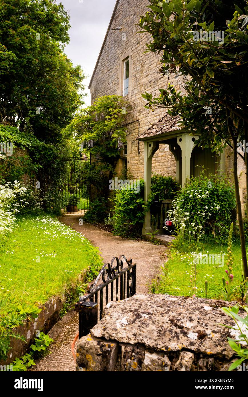 Storybook style on the Cotswold Way through Broadwell, England Stock