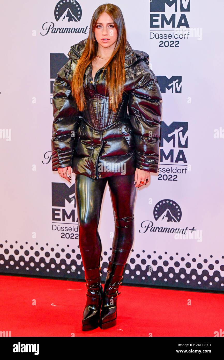Tate McRae attending the 2022 MTV EMAs at the PSD Bank Dome in ...