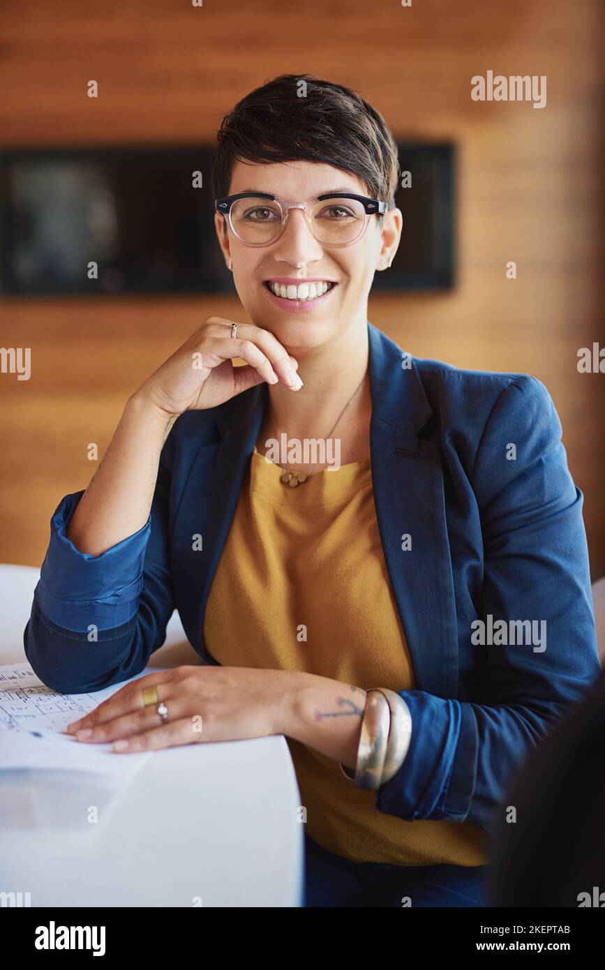 Business smile cropped portrait hi-res stock photography and images - Alamy