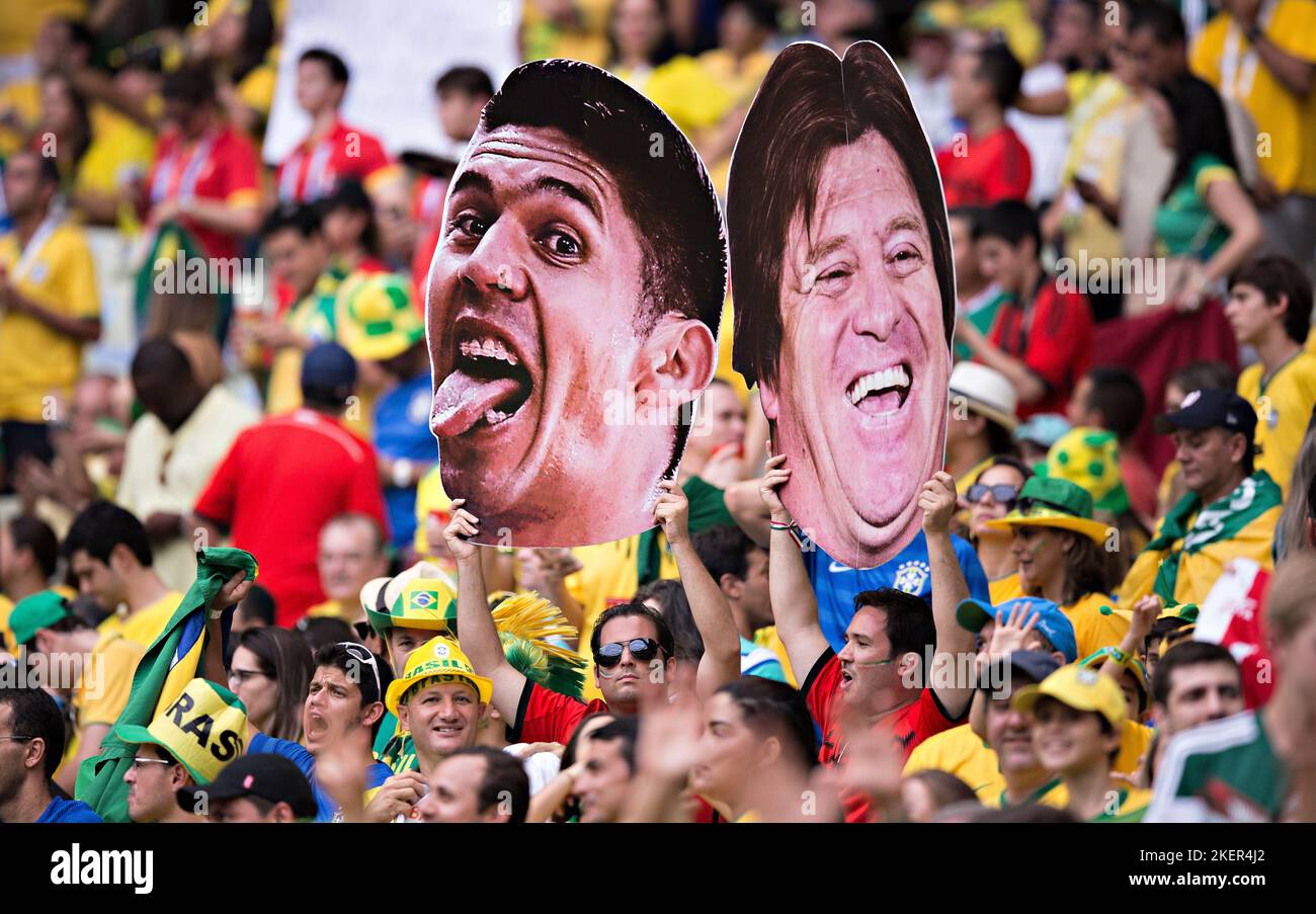 Fortaleza, 17.06.2014, Estadio Castelao Brasilianische Fans mach sich Ÿber Cristiano Ronaldo (Portugal) und Lionel Messi (Argentinien) lustig Brasilie Stock Photo