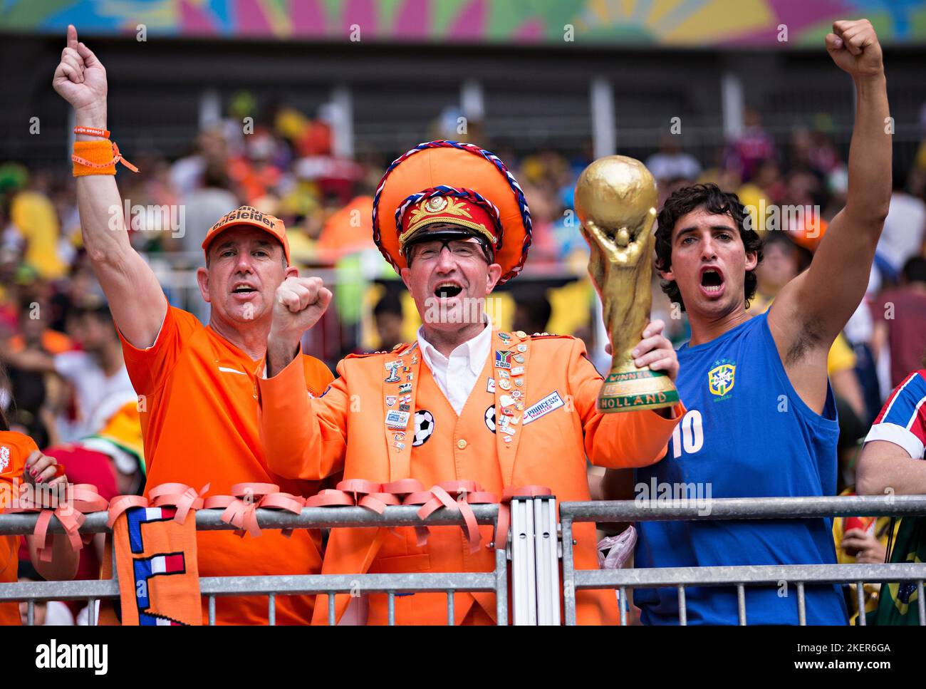 Salvador, 13.06.2014, Arena Fonte Nova Holland Fans  glauben an den WM Pokal Spanien - Niederlande Copyright (nur fŸr journalistische Zwecke) by :  Mo Stock Photo