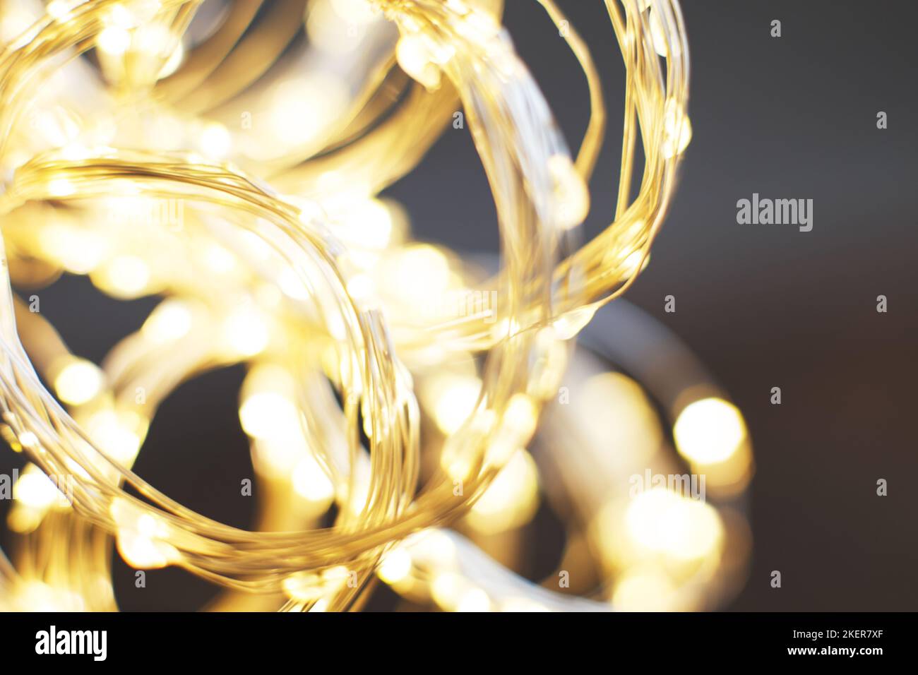 Shiny gold background hi-res stock photography and images - Alamy