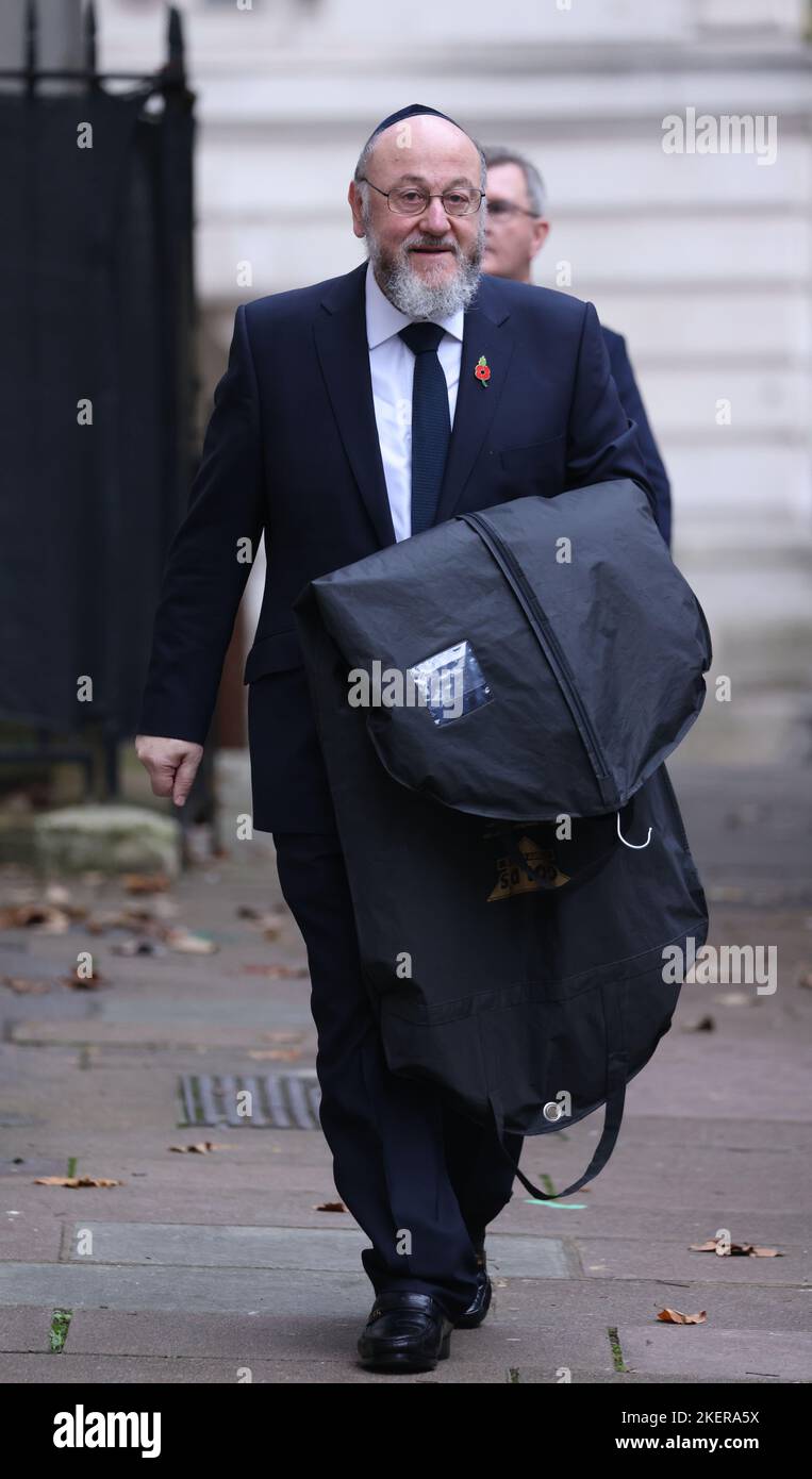 Chief rabbi uk hi-res stock photography and images - Alamy