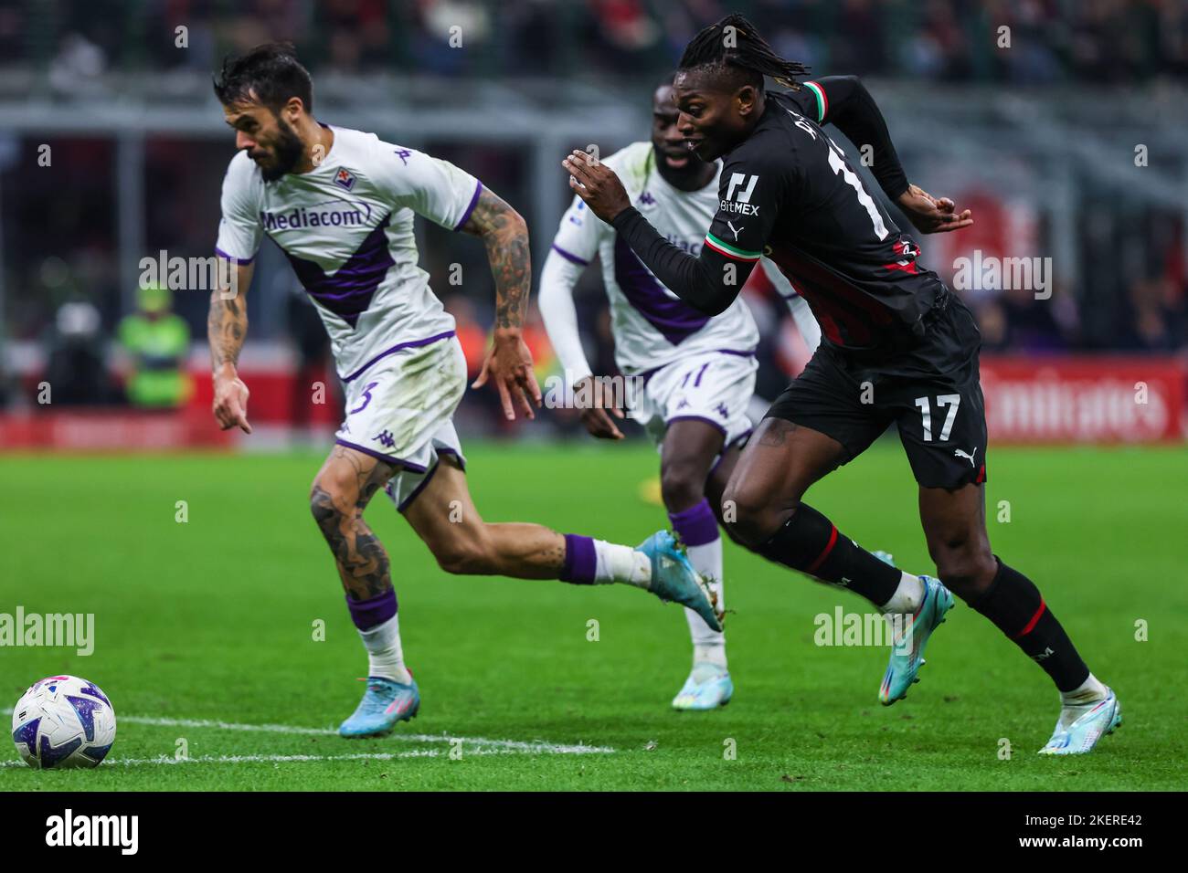Detailed Leao Double Sends Milan Top With 2-1 Win Over Fiorentina Design for Mobile Detailed Leao Double Sends Milan Top With 2-1 Win Over Fiorentina Design for Mobile