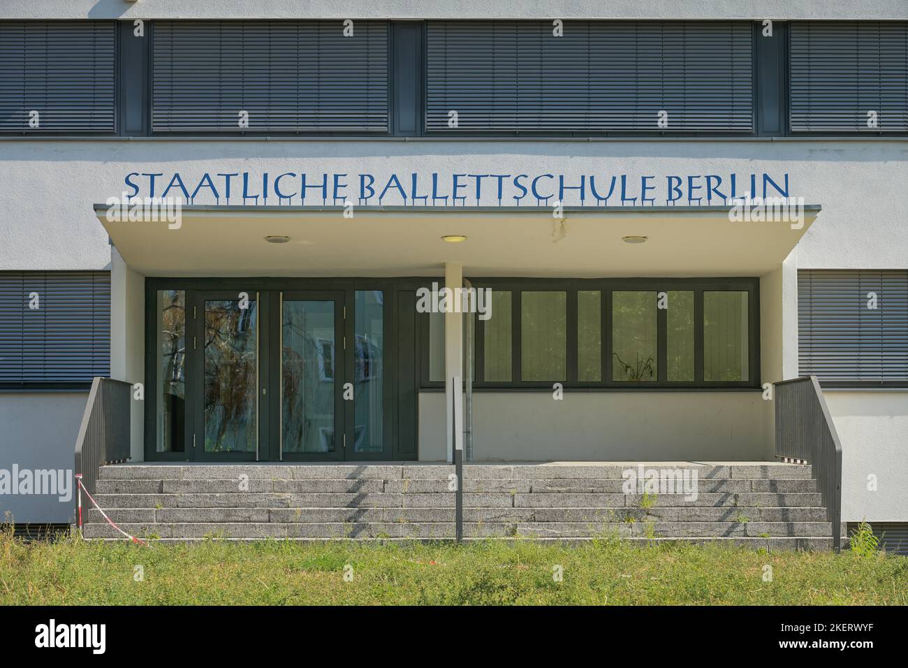 Staatliche Ballettschule und Schule für Artistik, Erich-Weinert-Straße, Prenzlauer Berg, Pankow, Berlin, Deutschland Stock Photo