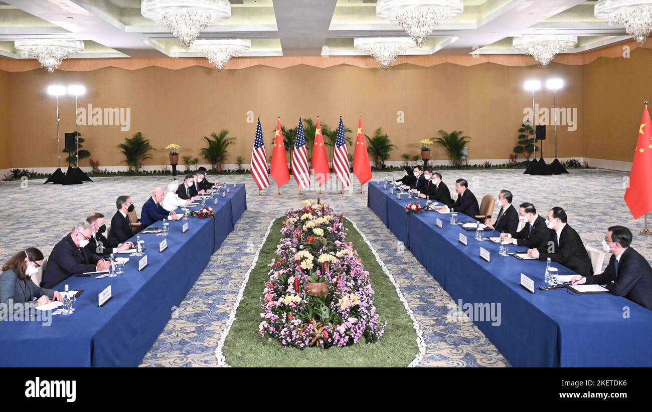 Bali, Indonesia. 14th Nov, 2022. Chinese President Xi Jinping meets with U.S. President Joe Biden in Bali, Indonesia, Nov. 14, 2022. Credit: Yan Yan/Xinhua/Alamy Live News Stock Photo