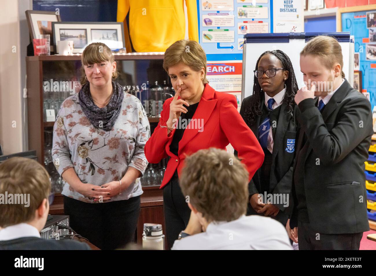 First Minister Nicola Sturgeon talking to pupils in a Modern Studies class during her visit to Whitehill Secondary School, Glasgow, to roll out the Scottish Child Payment. Picture date: Monday November 14, 2022. Stock Photo