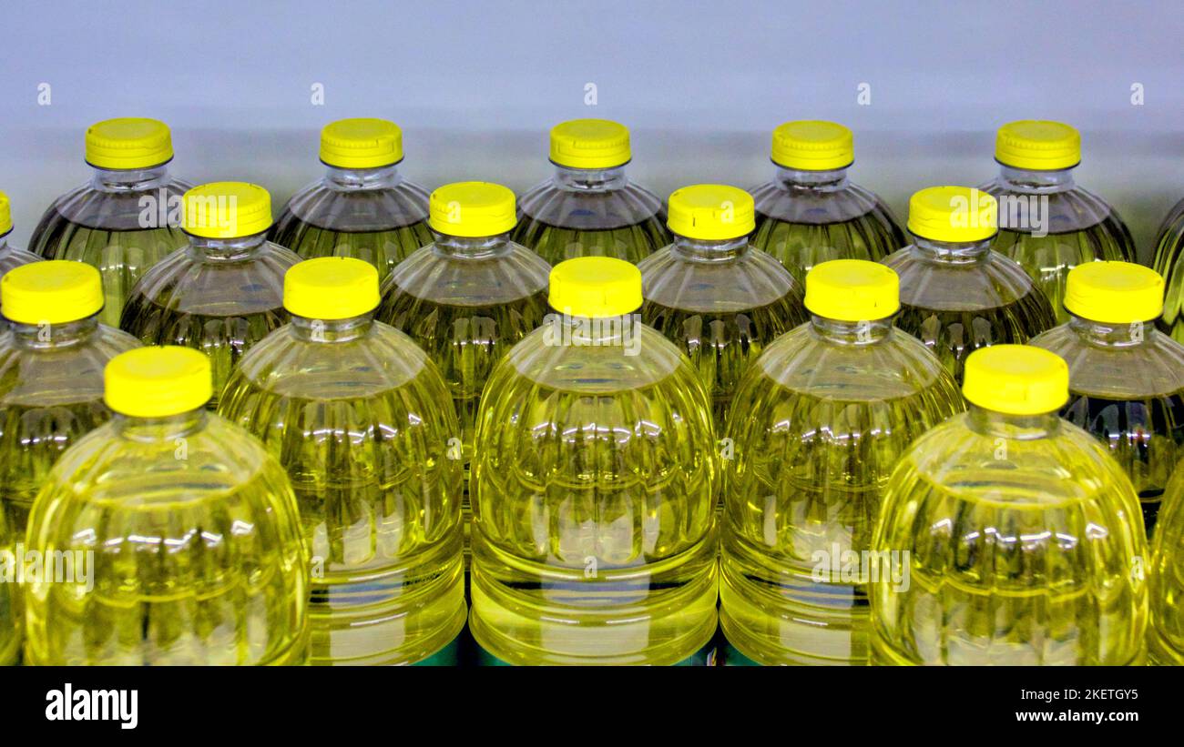 bottles of cooking oil Stock Photo Alamy