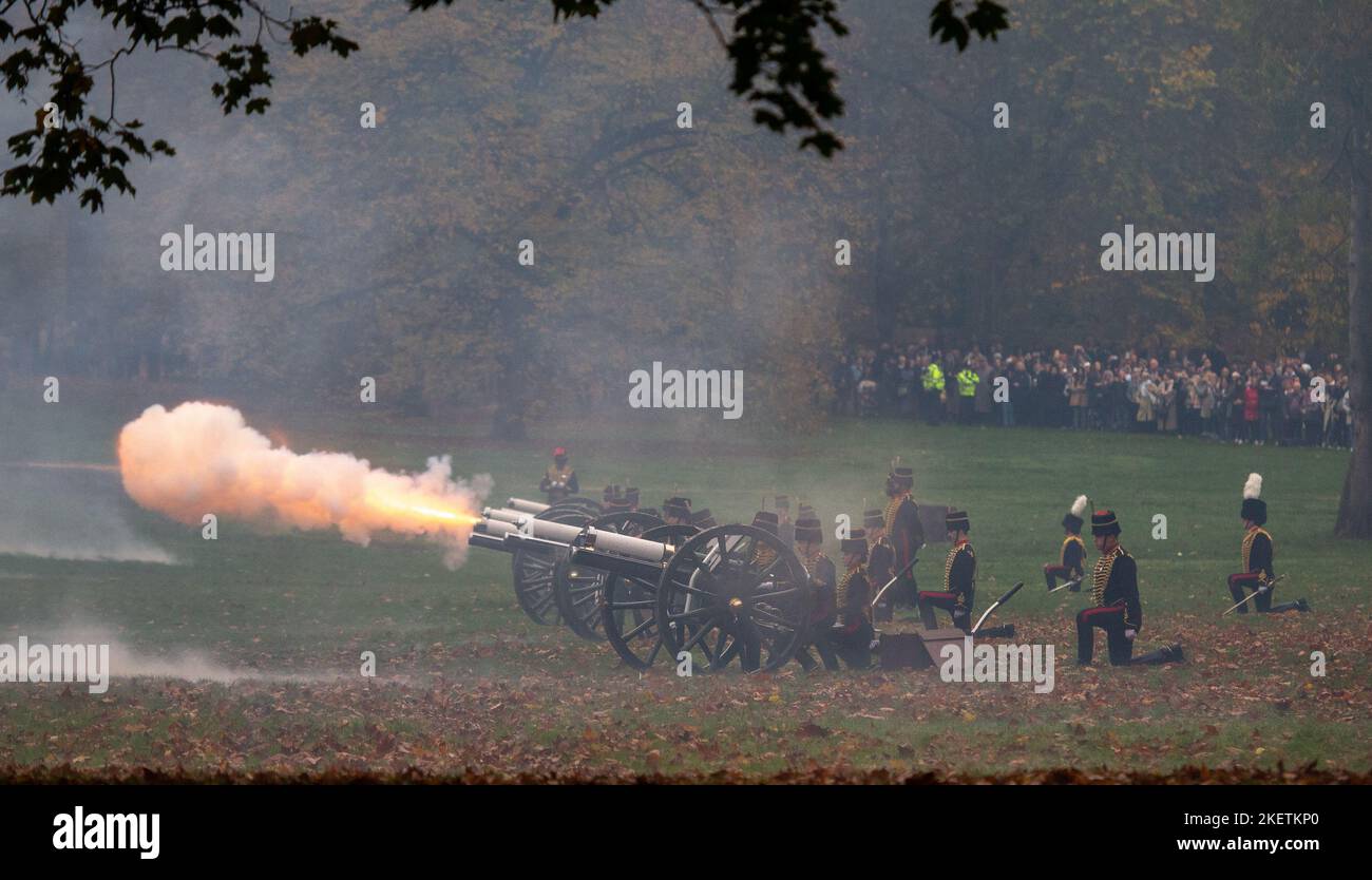 London, England, UK. 14th Nov, 2022. King's Troop Royal Horse Artillery executes 41 gun salutes in celebration of 74th birthday of King Charles III in Green Park. (Credit Image: © Tayfun Salci/ZUMA Press Wire) Stock Photo