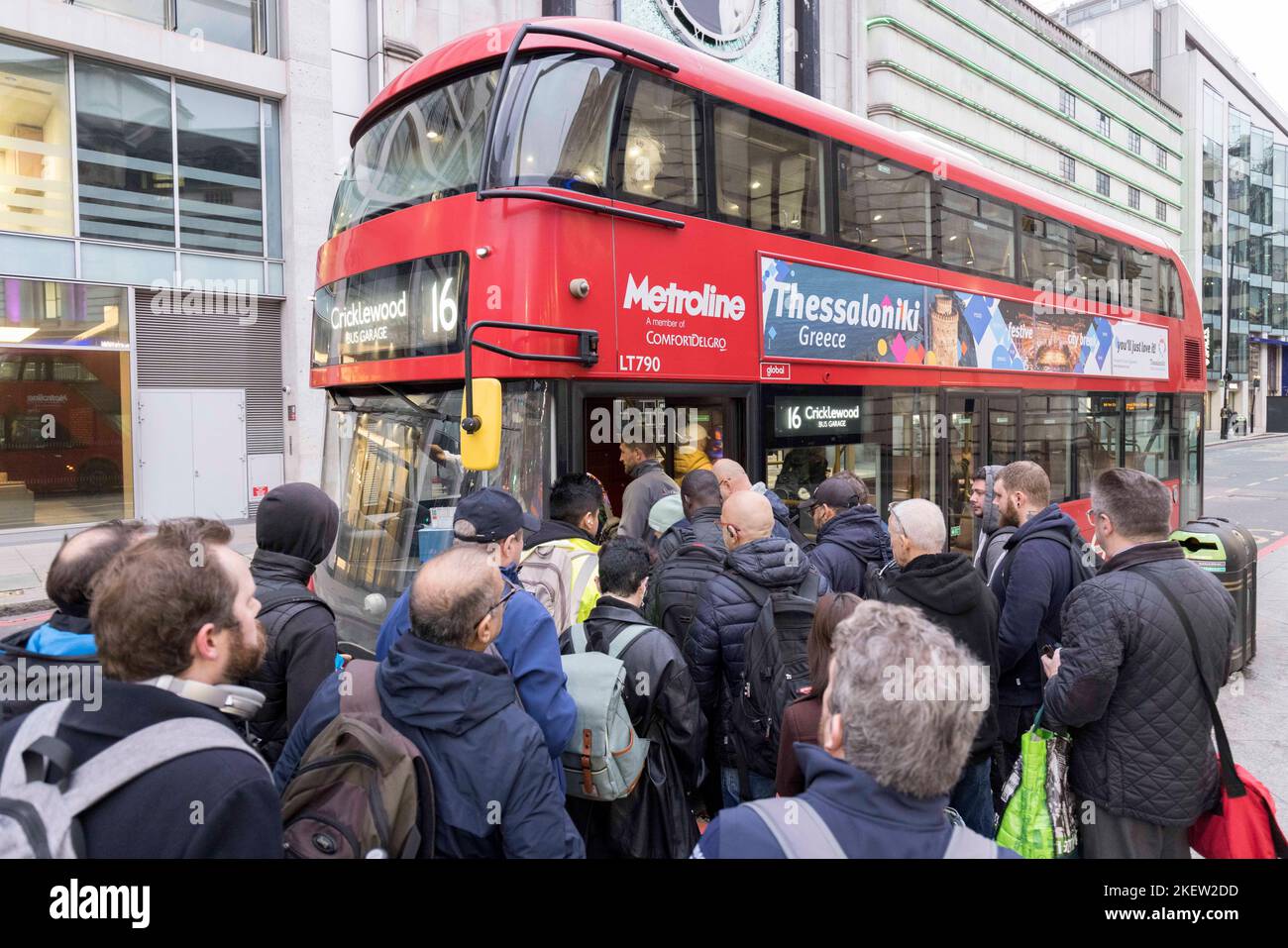 TFL Tube strike takes place today.  Pictured: Long bus queues form outside bus stops at London Victoria.   Image shot on 10th Nov 2022.  © Belinda Jia Stock Photo