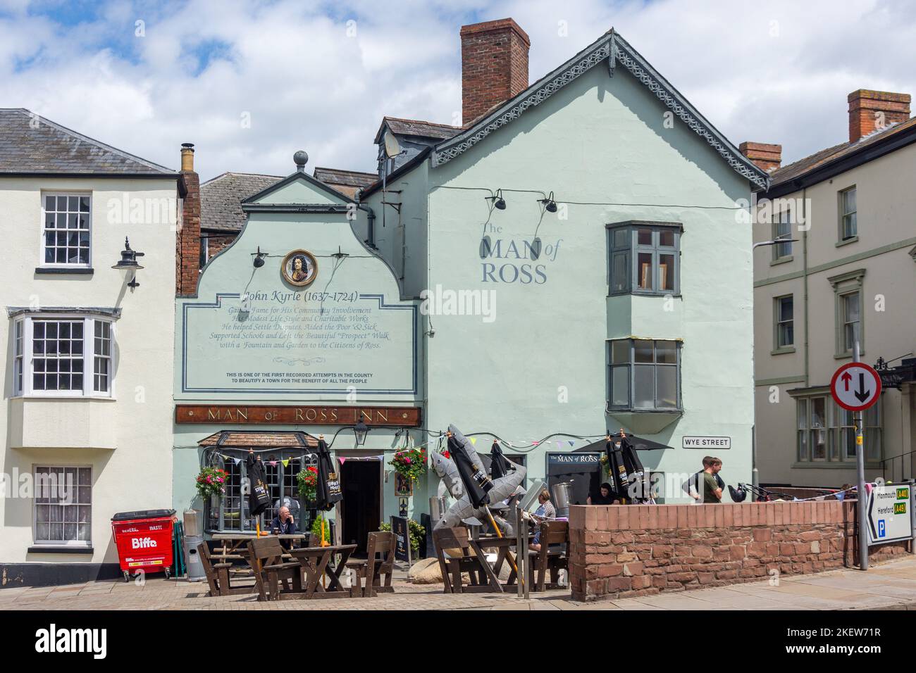 17th century The Man of Ross Inn, Wye Street, RossonWye (Rhosan ar Wy