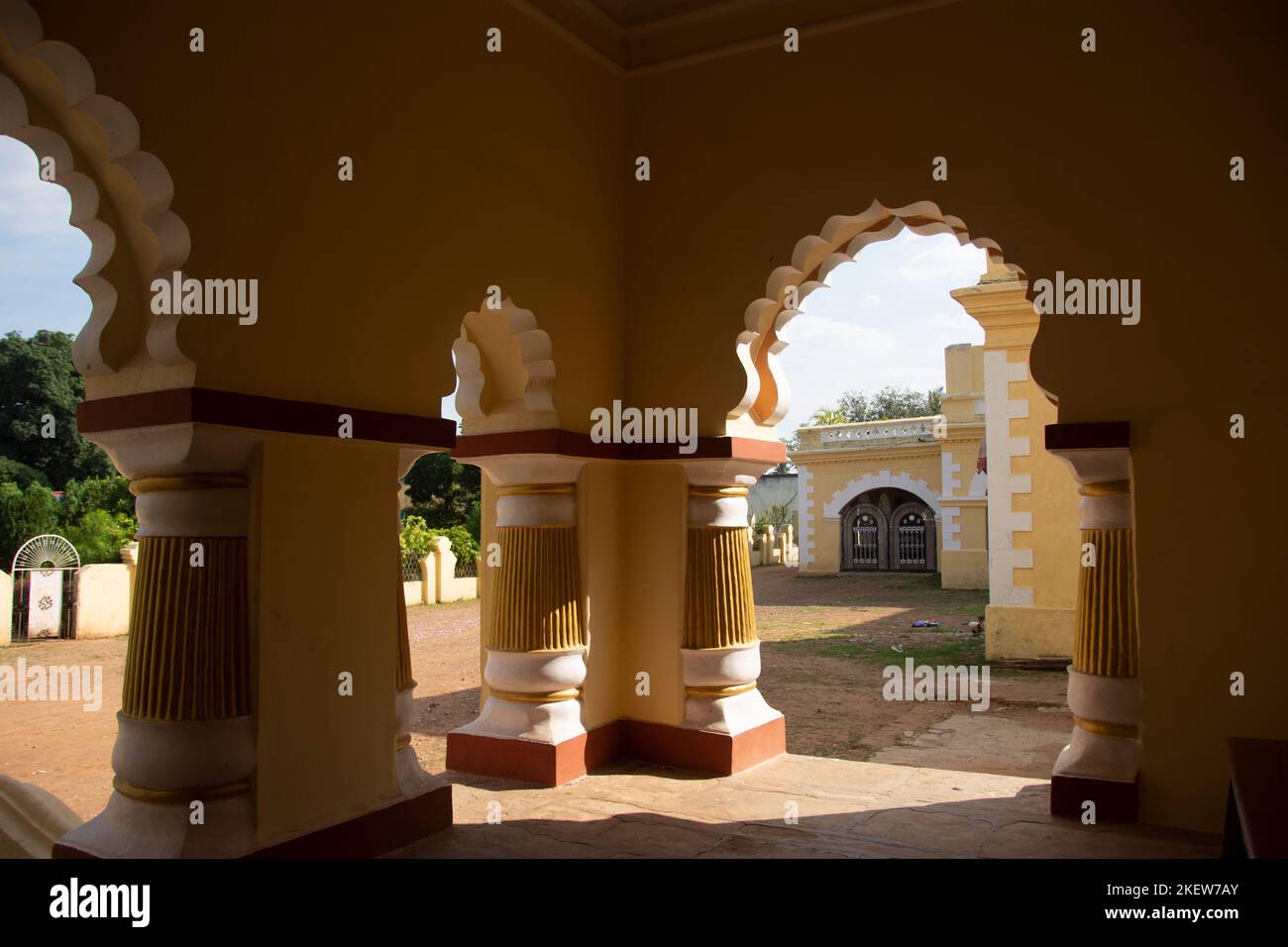 Bastar Palace is one of the most important heritage sites in Jagdalpur