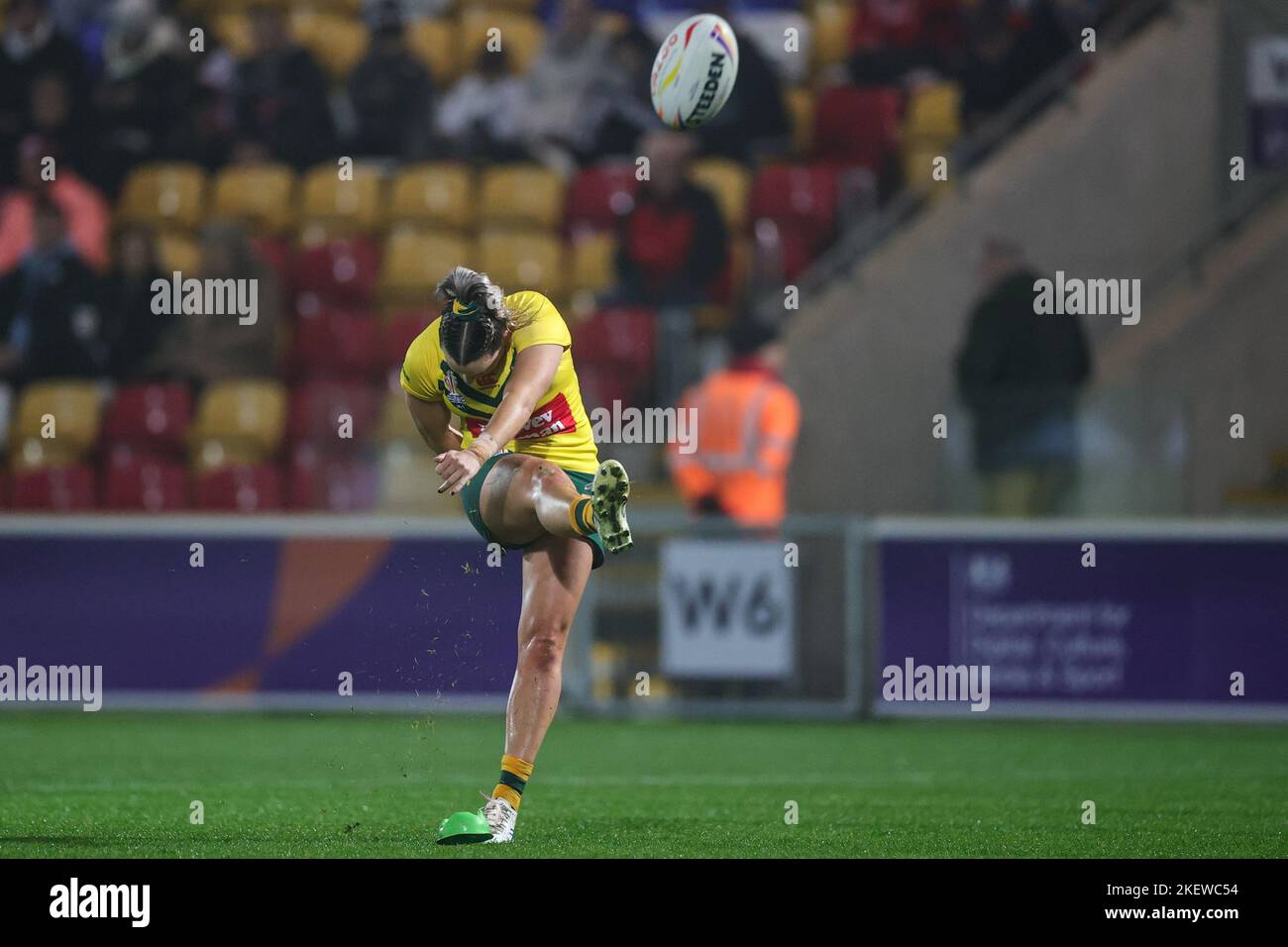 York, UK. 14th Nov, 2022. Lauren Brown #14 of Australia Women takes the conversion goal kick during the Women's Rugby League World Cup Semi Final match Australia Women vs Papua New Guinea Women at LNER Community Stadium, York, United Kingdom, 14th November 2022 (Photo by Mark Cosgrove/News Images) in York, United Kingdom on 11/14/2022. (Photo by Mark Cosgrove/News Images/Sipa USA) Credit: Sipa USA/Alamy Live News Stock Photo