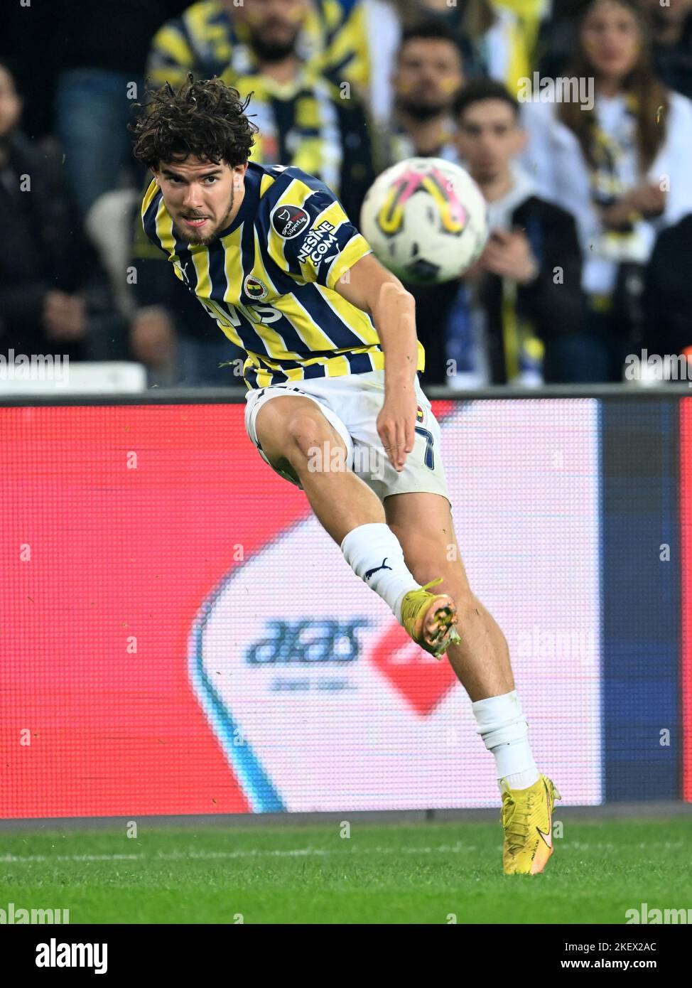 ISTANBUL, TURKEY - MAY 8: Emirhan İlkhan of Besiktas JK and Ferdi Kadıoglu  of Fenerbahce SK battle for possession during the Turkish Super Lig match  between Besiktas JK and Fenerbahce SK at