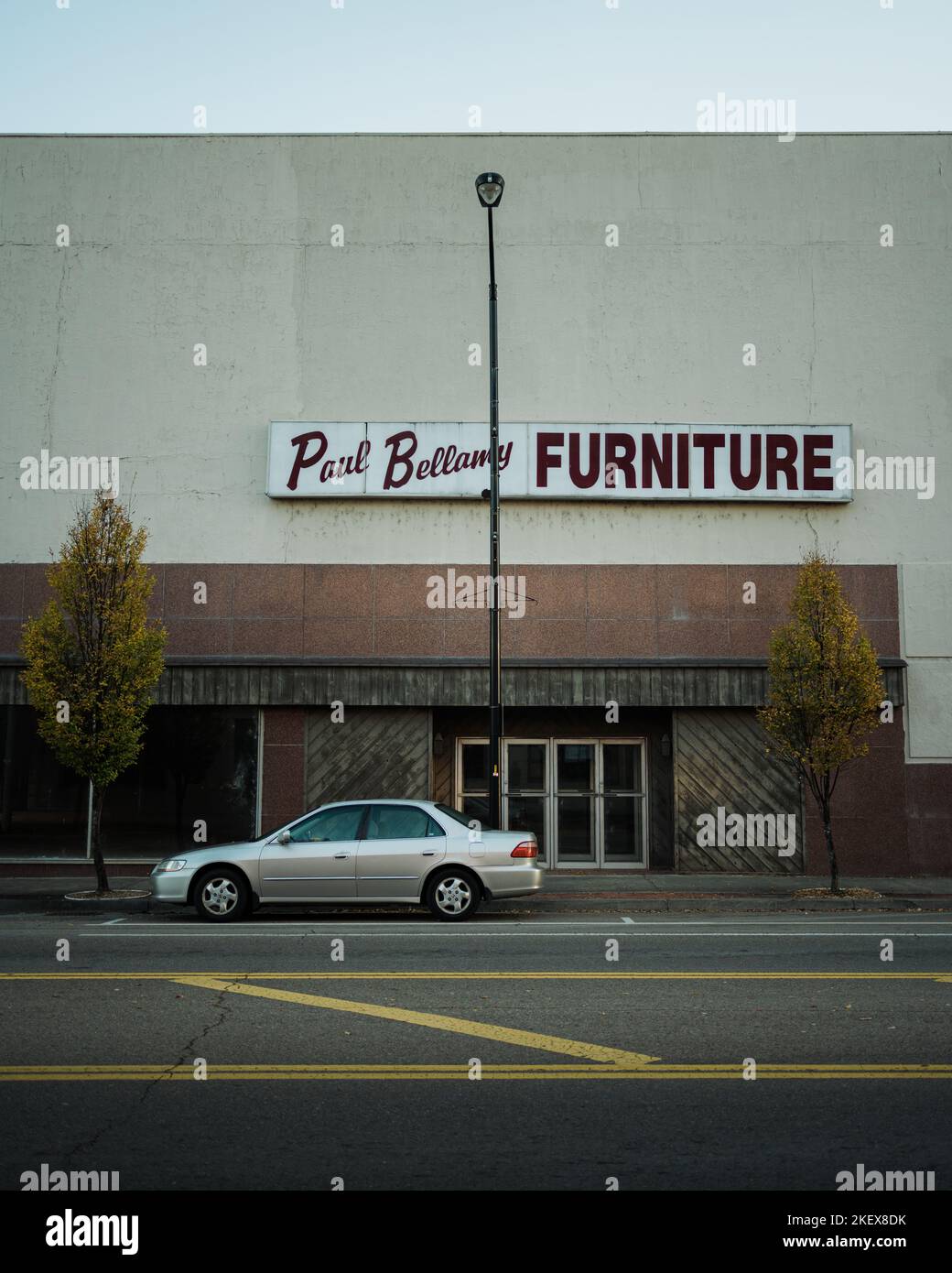 Vintage automotive signage hires stock photography and images Alamy