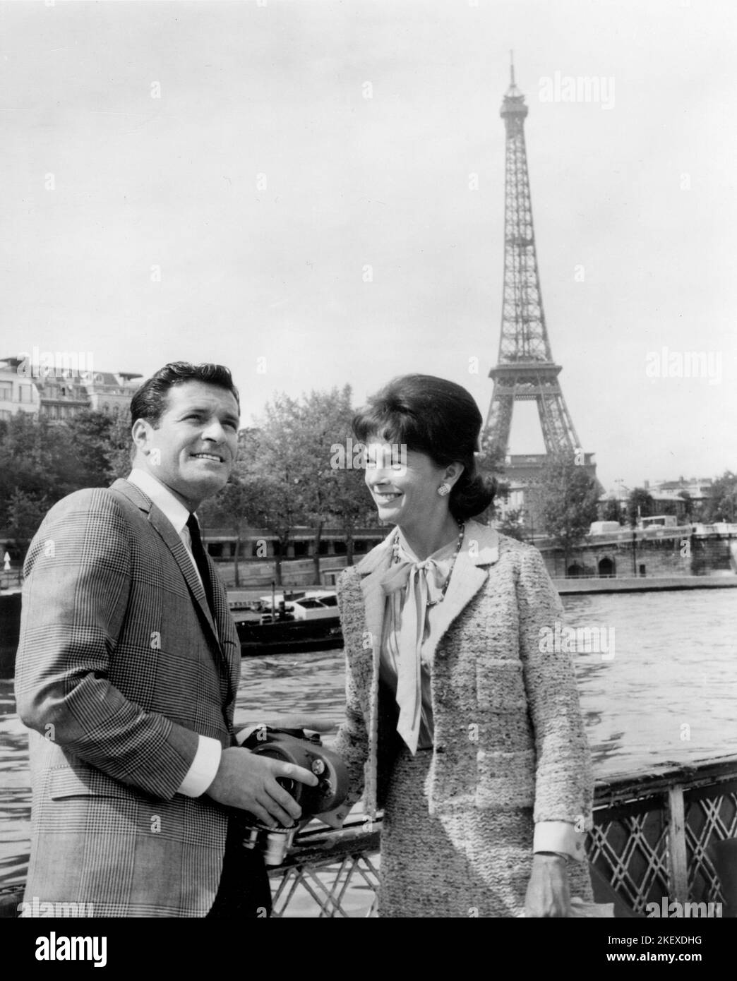 Hugh O'Brian, Dawn Addams, on-set of the Film, 'Come Fly With Me', MGM, 1963 Stock Photo